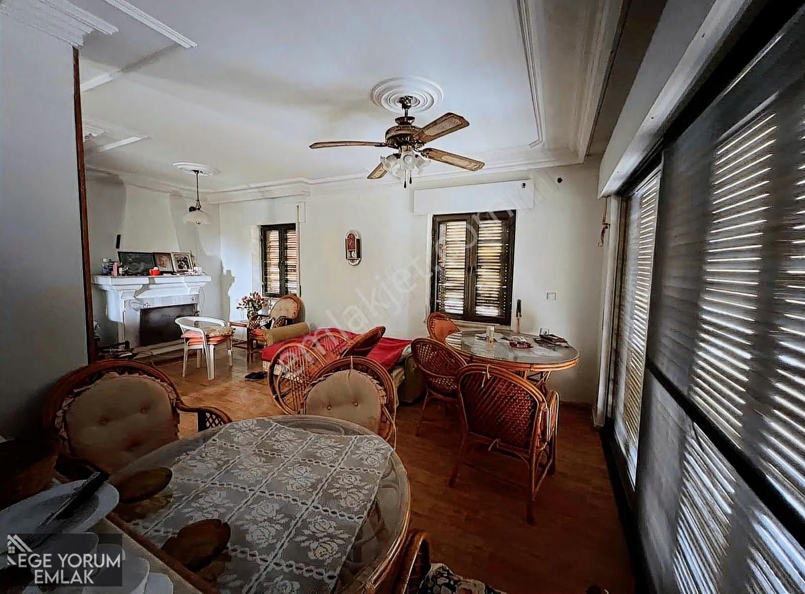 Denize Sıfır 3+1 Amerikan Mimarili Villa - Görsel 14