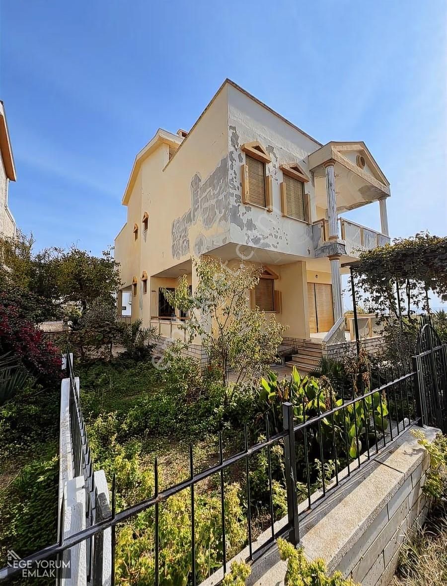 Denize Sıfır 3+1 Amerikan Mimarili Villa - Görsel 25