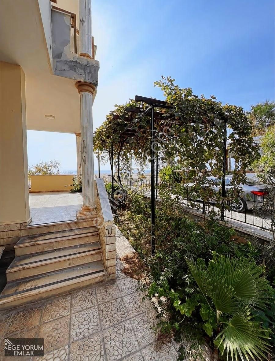 Denize Sıfır 3+1 Amerikan Mimarili Villa - Görsel 26