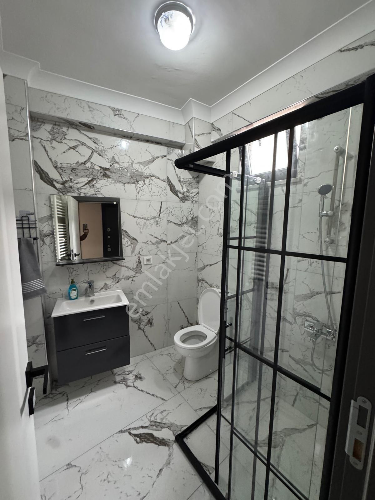 Edremit'de Askeriye Tarafında 1+1 Eşyalı Doğalgazlı Kiralık Daire - Görsel 10