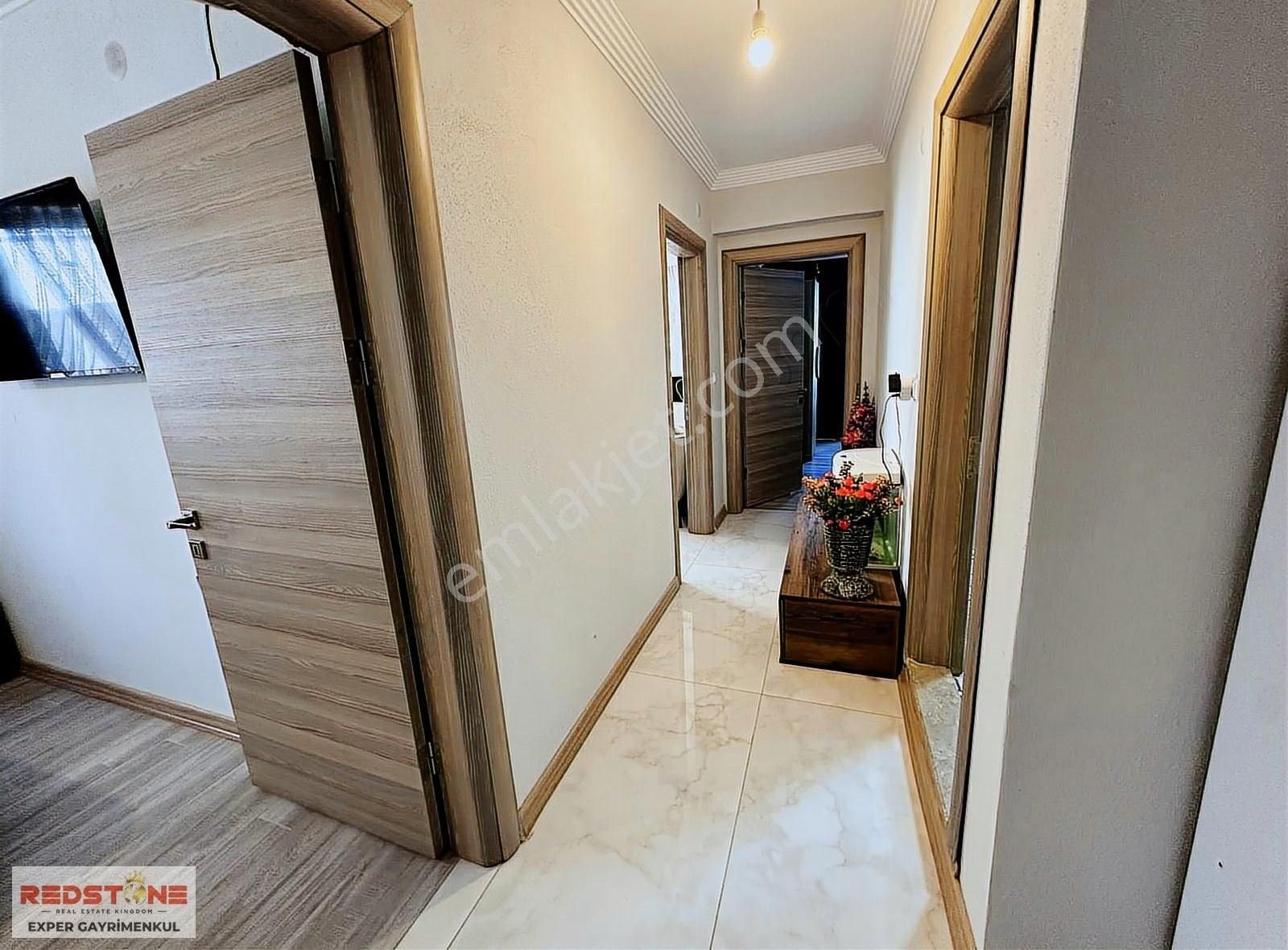 Havuzlu Sitede Verandalı Kombili Eşyalı Geniş 2+1 Yazlık Daire - Görsel 12