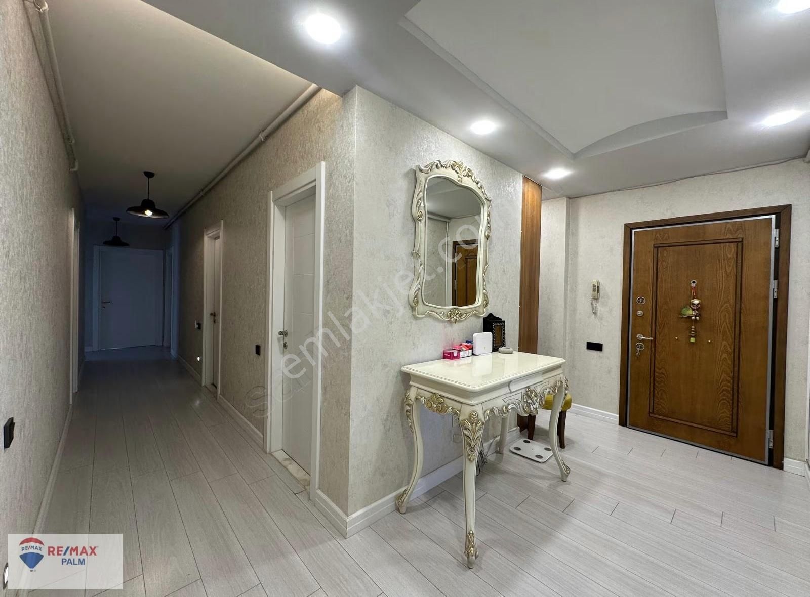 Remax Palm'den Cumhuriyet Konakları'nda Bahçeli Satılık Daire - Görsel 27