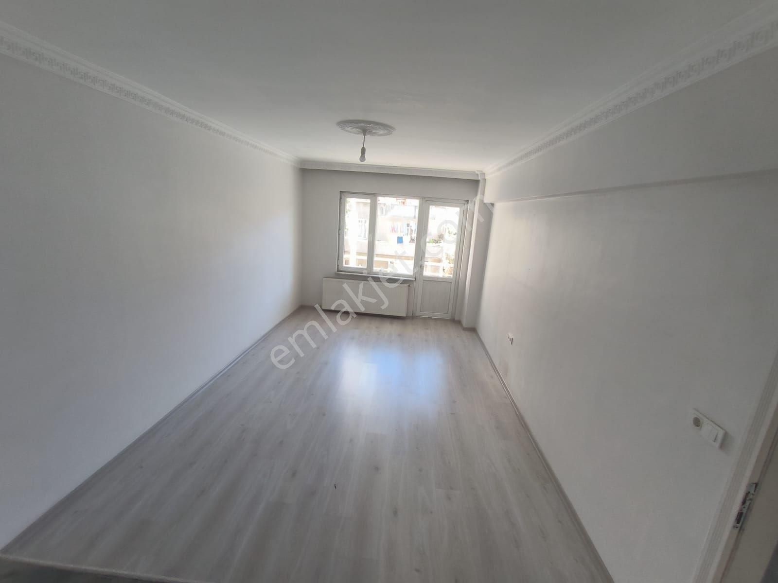 İsmetpaşa Mah’de 3+1 130m2 Satılık Balkonlu Ara Kat Daire - Görsel 30