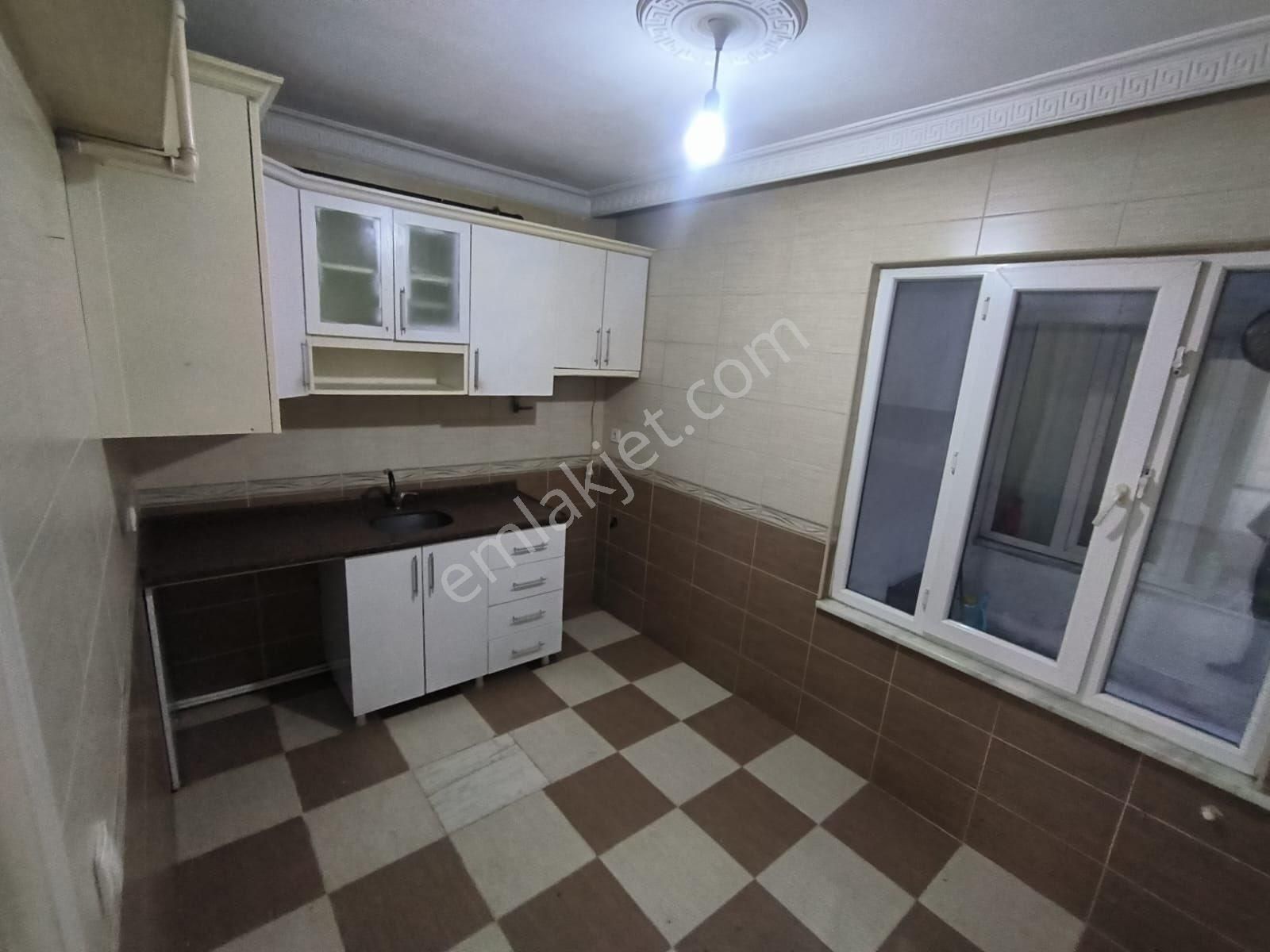 İsmetpaşa Mah’de 3+1 130m2 Satılık Balkonlu Ara Kat Daire - Görsel 13