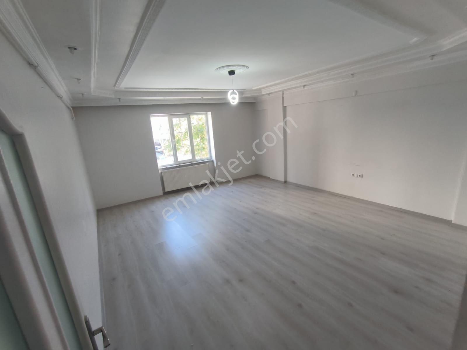 İsmetpaşa Mah’de 3+1 130m2 Satılık Balkonlu Ara Kat Daire - Görsel 6