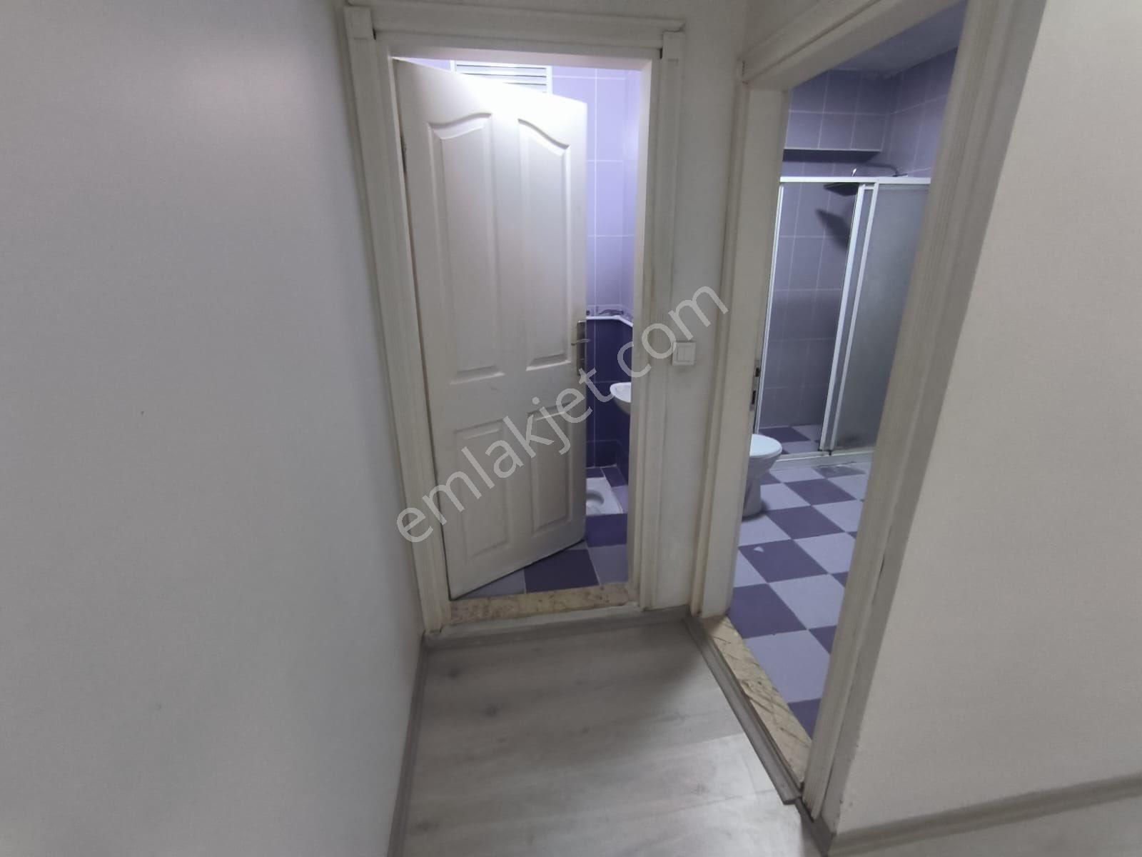 İsmetpaşa Mah’de 3+1 130m2 Satılık Balkonlu Ara Kat Daire - Görsel 21