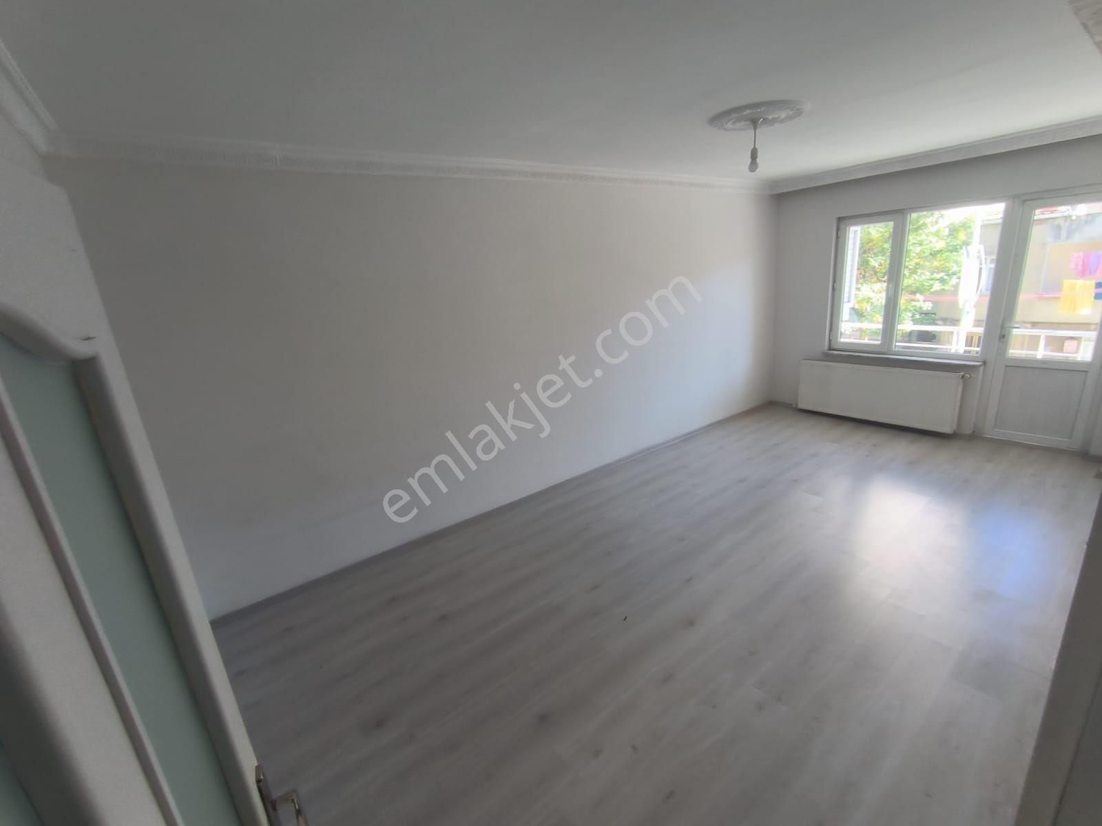 İsmetpaşa Mah’de 3+1 130m2 Satılık Balkonlu Ara Kat Daire - Görsel 34