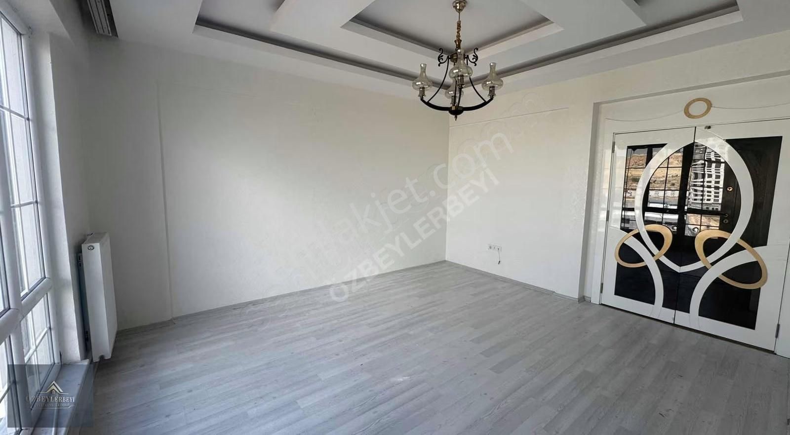 Karacahmet'te Satılık 2+1 Masrafsız Ön Cephe Daire - Görsel 3