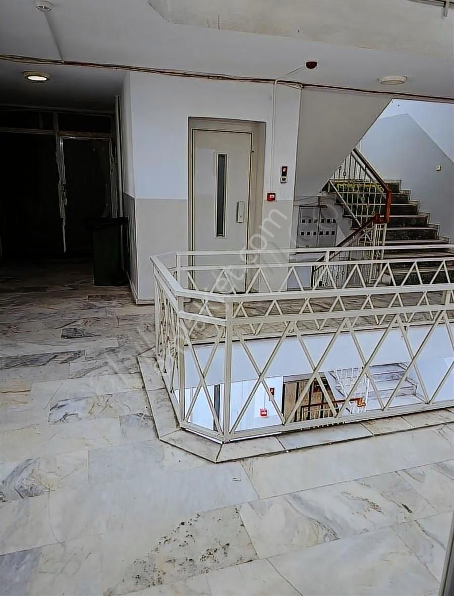 Avcılar Marmara Caddesinde Satılık Ofis - Görsel 4