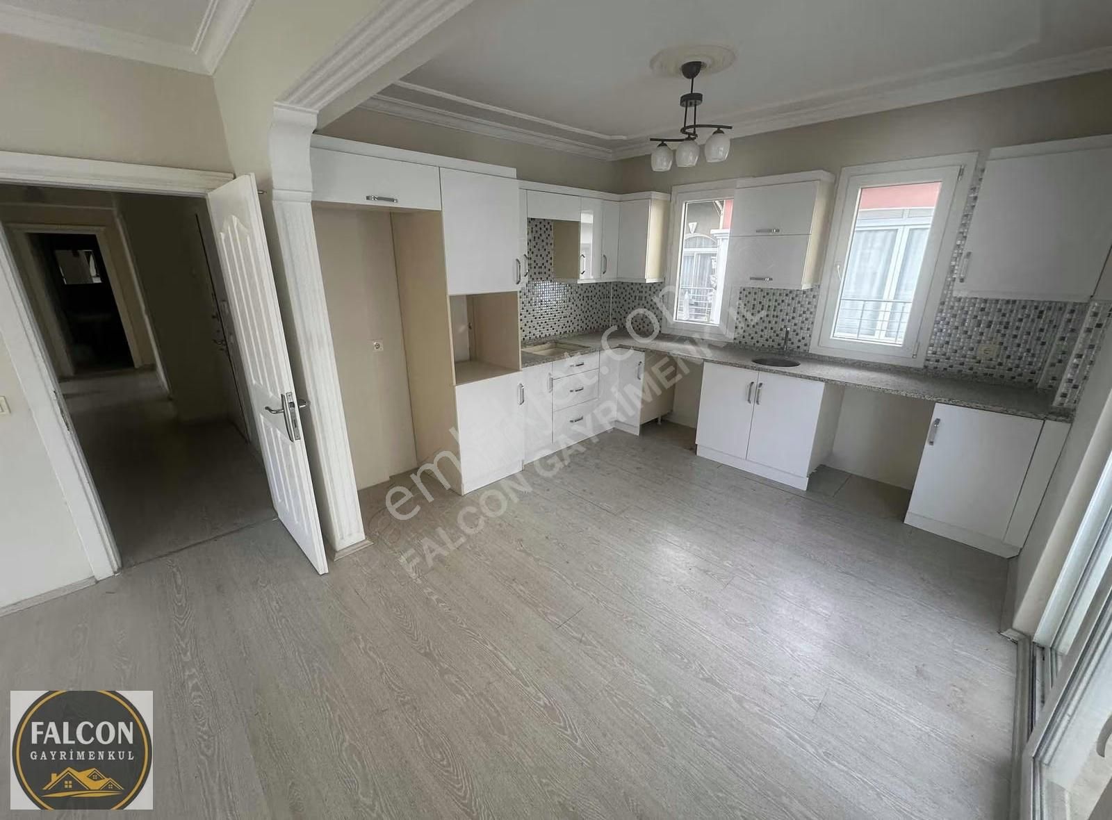 Avm Ye 100 Metre Geniş Ve Ferah 140 M2 3+1 Daire - Görsel 18