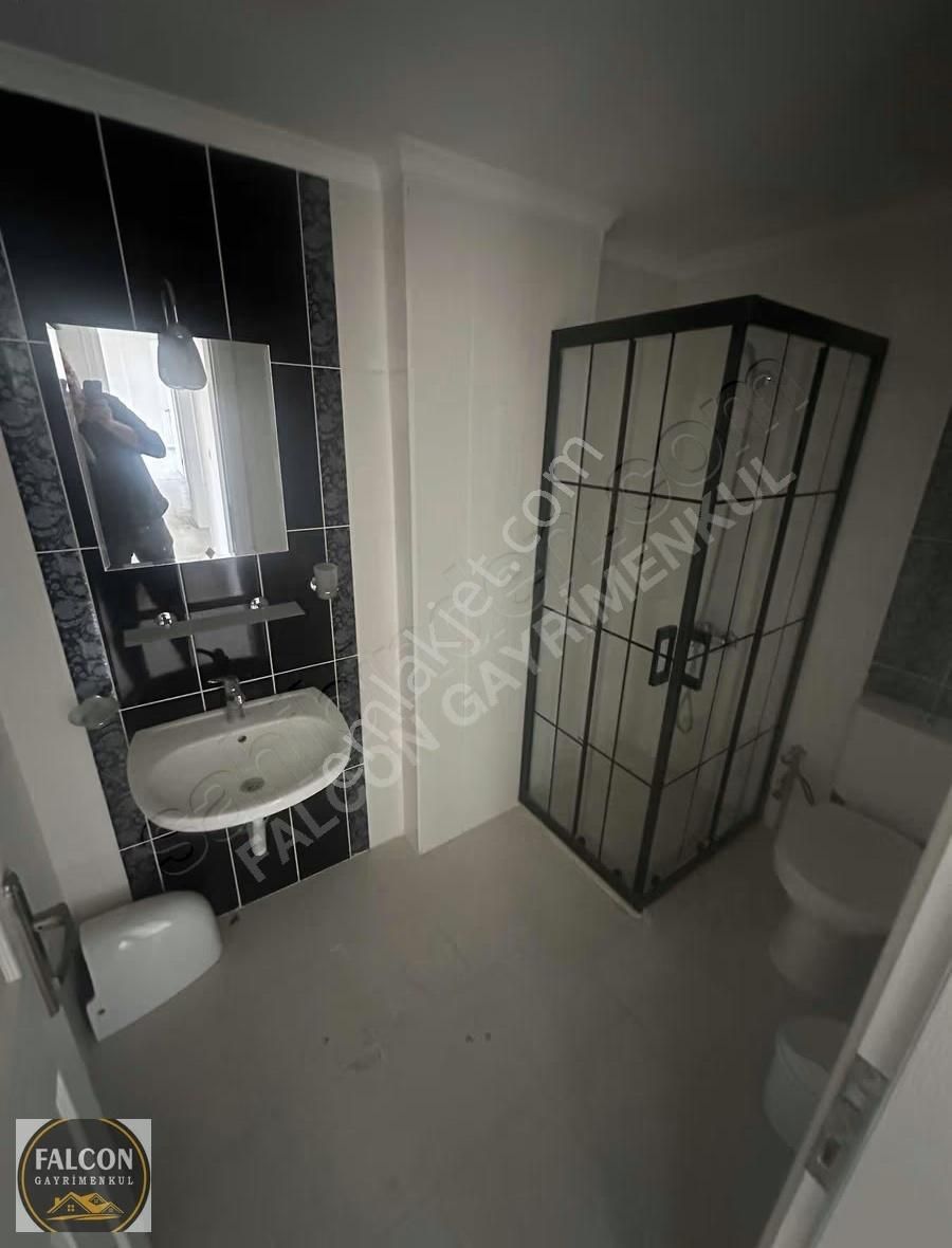 Avm Ye 100 Metre Geniş Ve Ferah 140 M2 3+1 Daire - Görsel 26