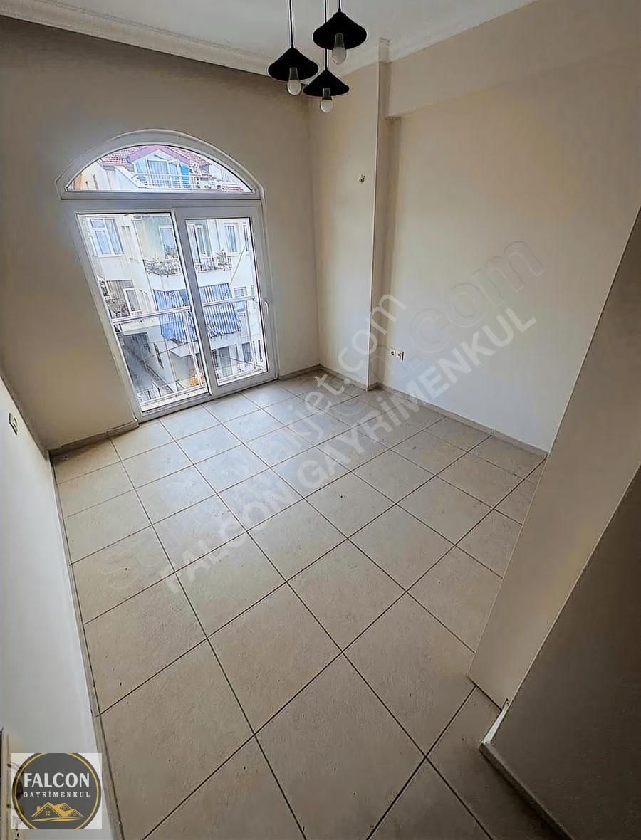 Avm Ye 100 Metre Geniş Ve Ferah 140 M2 3+1 Daire - Görsel 2