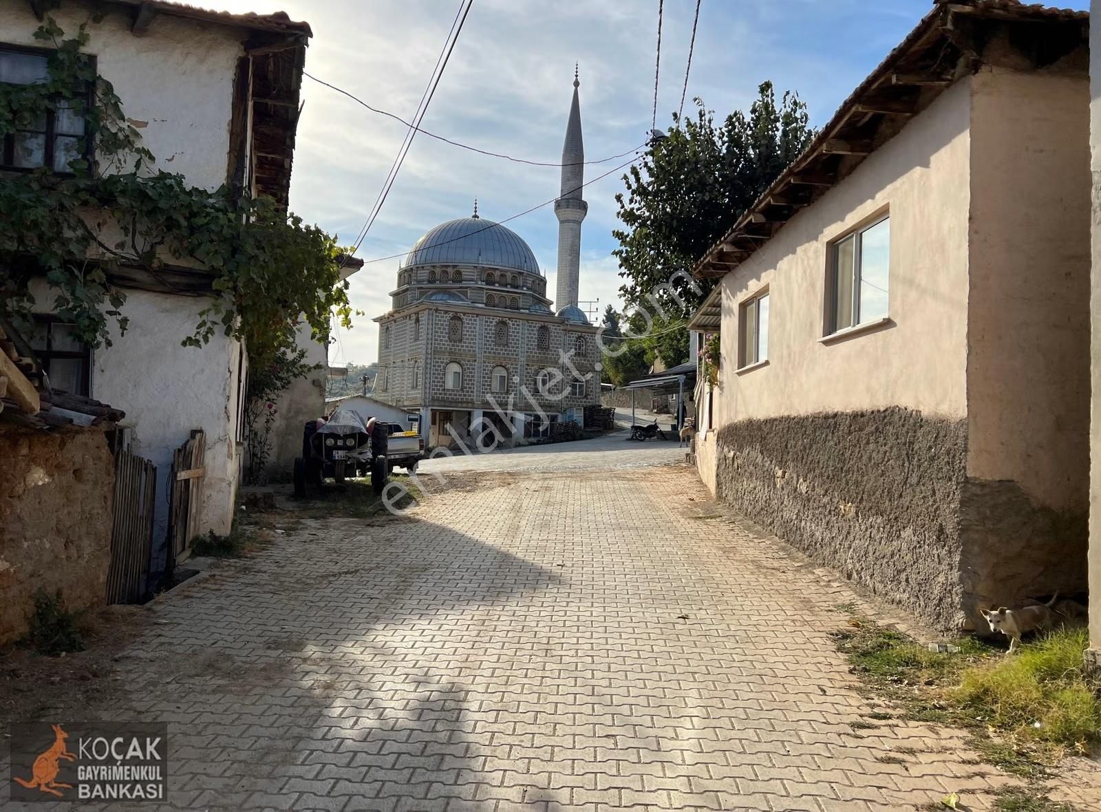 İznik Yörükler Köyünde 338m2 Satılık Konut İmarlı Arsa - Görsel 4