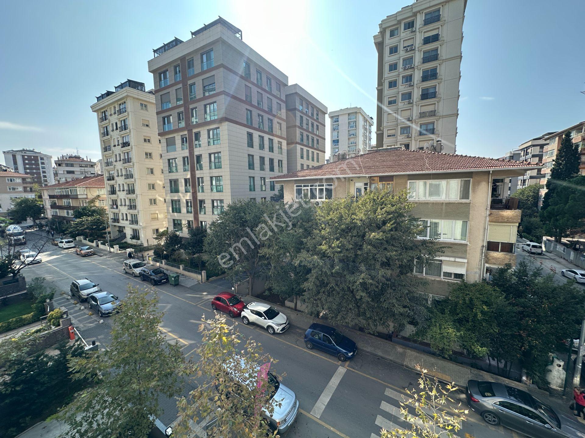 Turyap Göztepe Den Erenköy De Eşyalı 3+1 Satılık Daire - Görsel 8