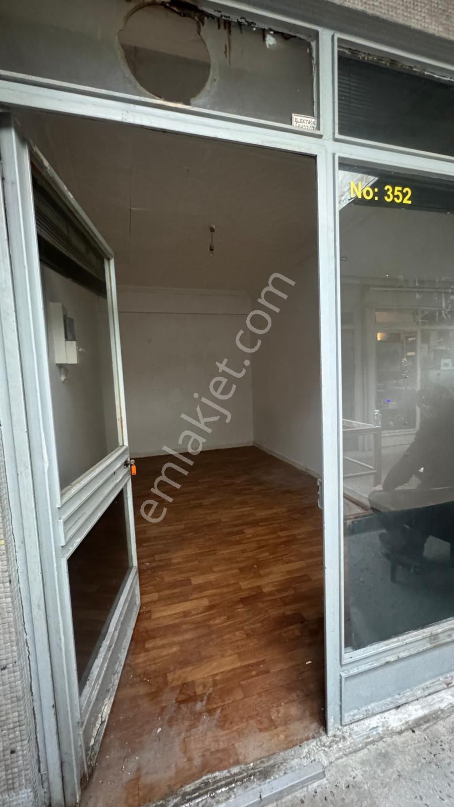Üsküdar Kapalı Çarşıda Sahibinden Kiralık İş Yeri (büro) - Görsel 4