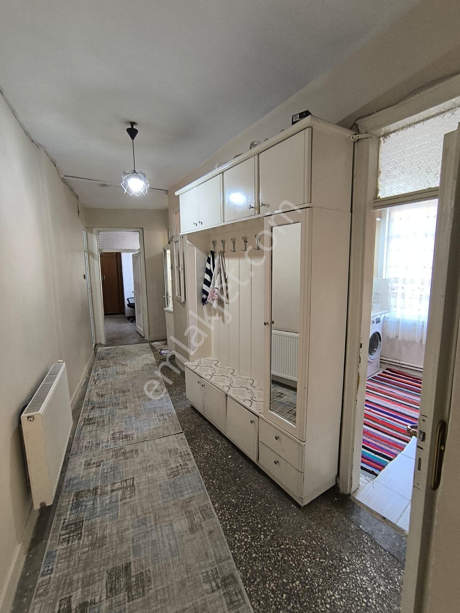 İpekyol Mahallesi'nde Açıksu Caddesi'ne Sıfır Merkezi Konumda Ferah Ve Temiz Satılık 2+1 Daire - Görsel 13