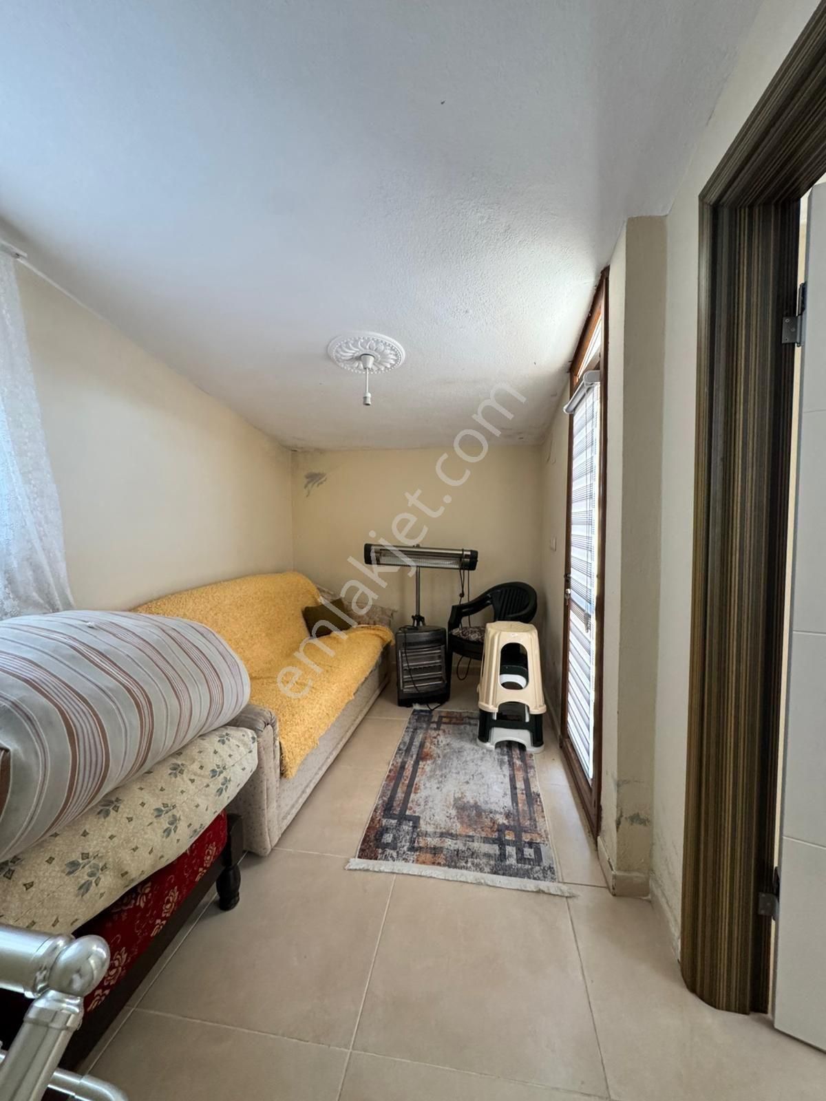 Denize Yürüme Mesafesinde 3+1 Villa (gözütok Emlak) - Görsel 4