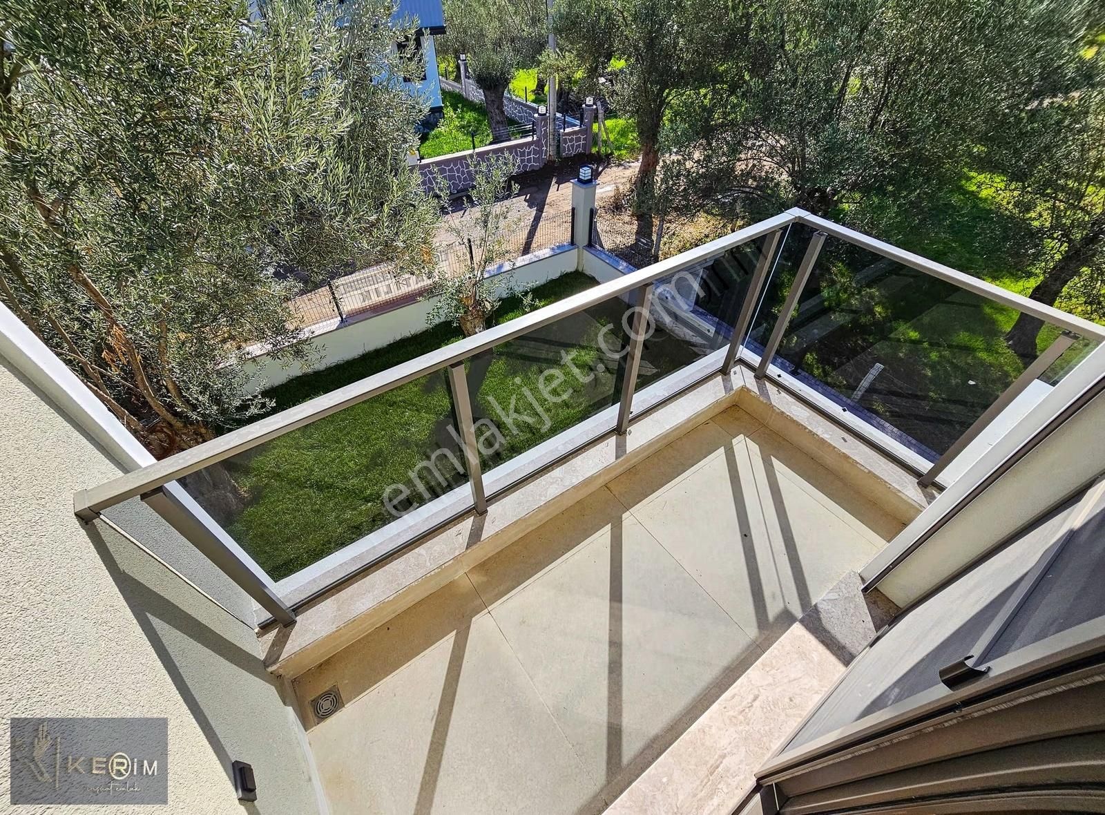 Kerim'den Küçükkuyu Satılık Müstakil , Otoparklı Lüx 3+1 Villa - Görsel 11