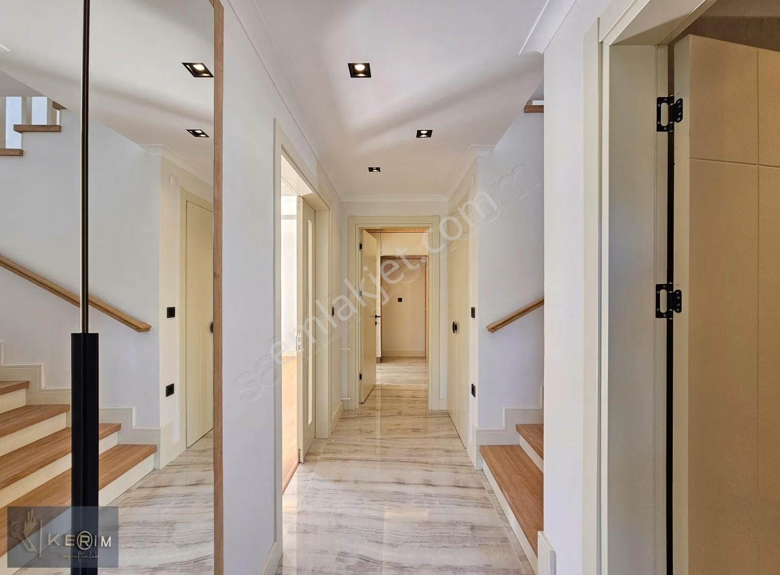 Kerim'den Küçükkuyu Satılık Müstakil , Otoparklı Lüx 3+1 Villa - Görsel 5