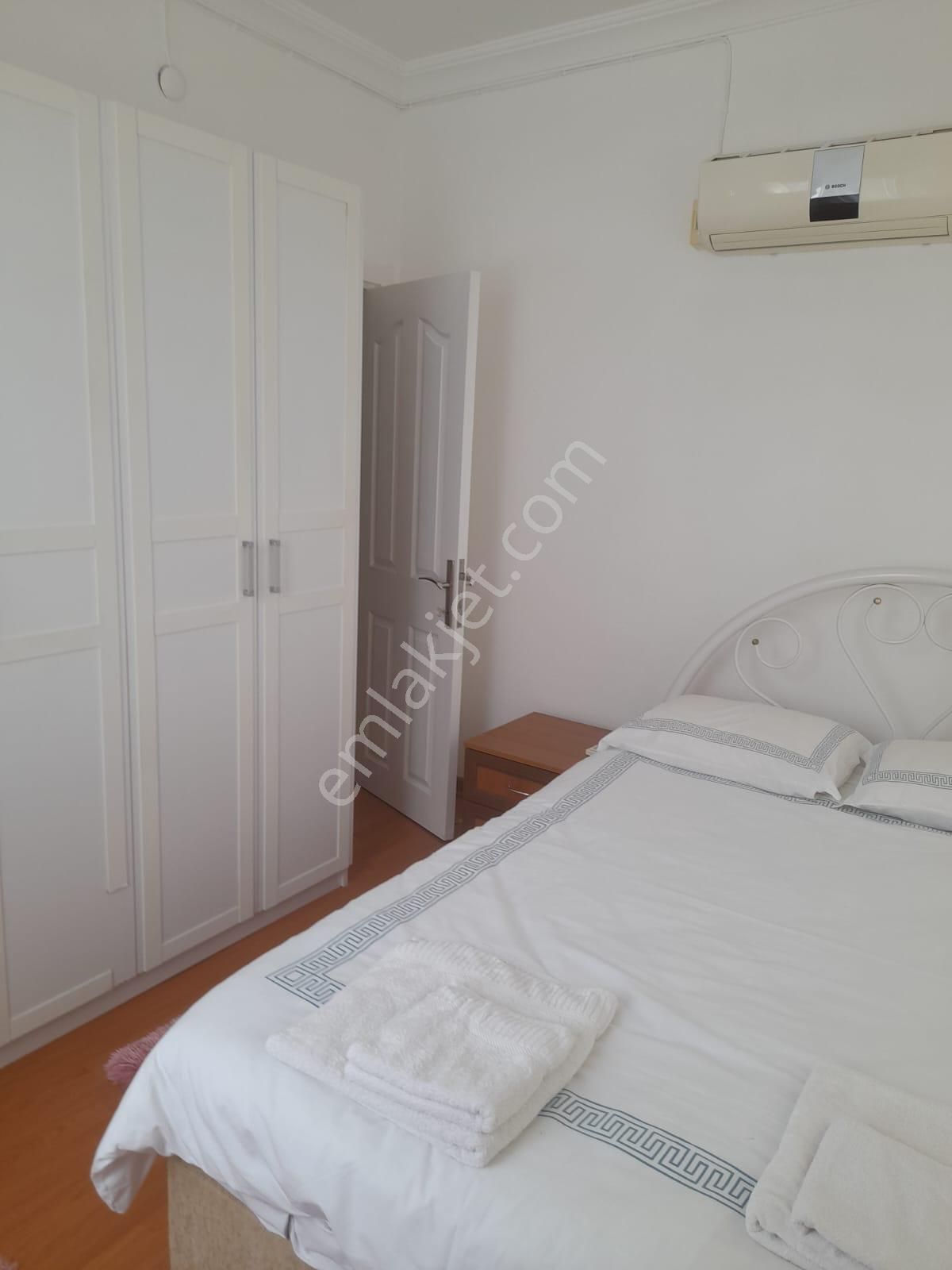 Stop’tan Foça Ana Cadde Üzeri Ticari Vasıflı Satılık Villa - Görsel 24