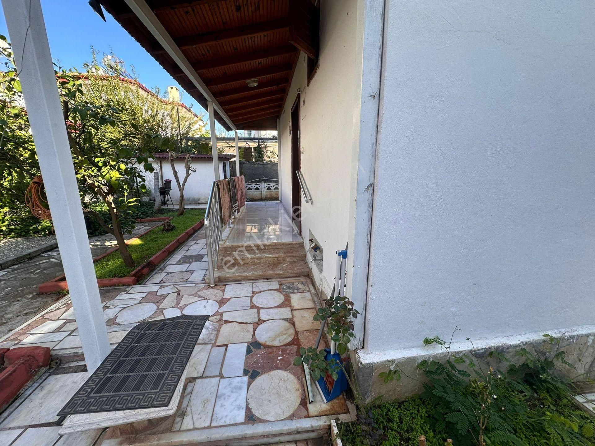 Stop’tan Foça Ana Cadde Üzeri Ticari Vasıflı Satılık Villa - Görsel 30