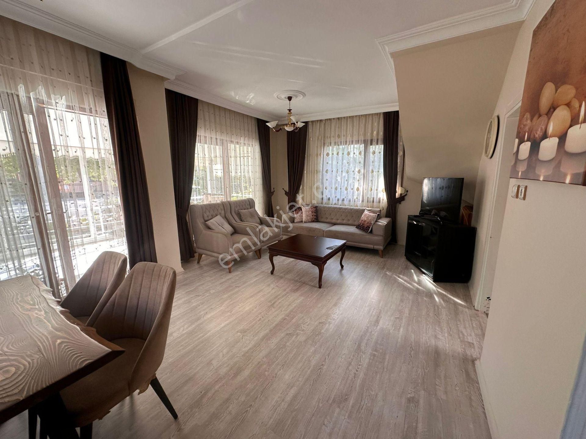 Stop’tan Foça Ana Cadde Üzeri Ticari Vasıflı Satılık Villa - Görsel 17