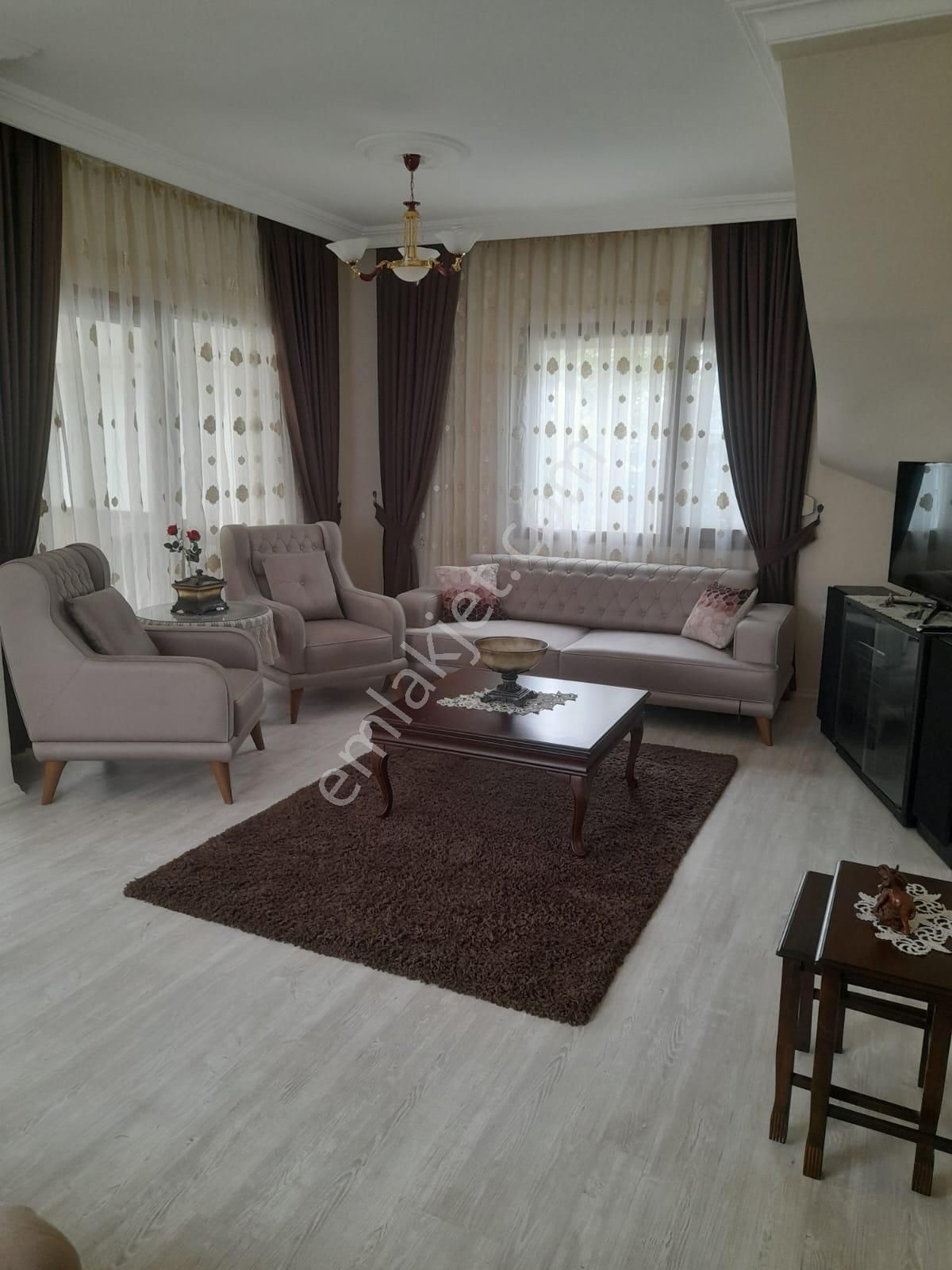 Stop’tan Foça Ana Cadde Üzeri Ticari Vasıflı Satılık Villa - Görsel 21