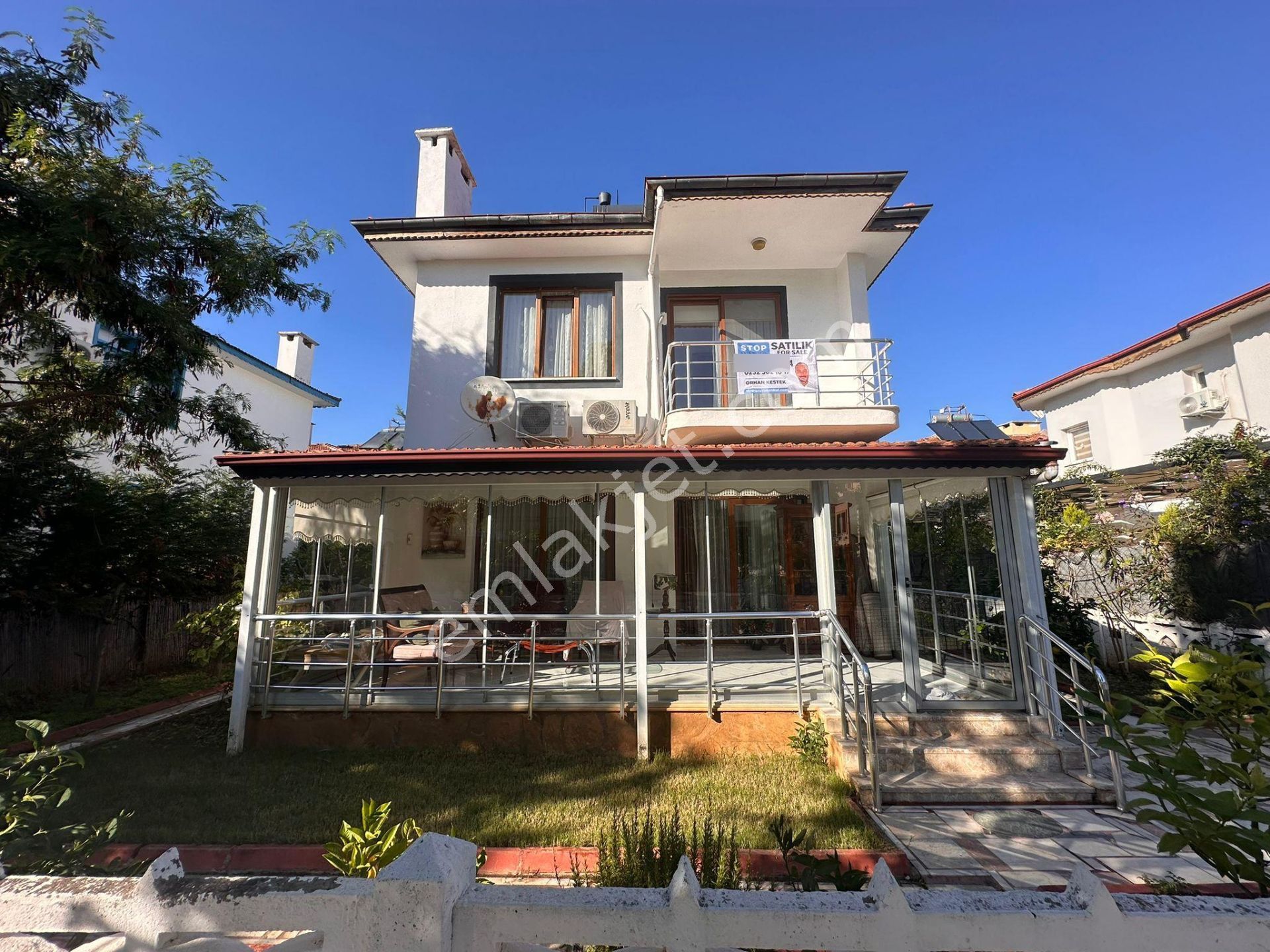 Stop’tan Foça Ana Cadde Üzeri Ticari Vasıflı Satılık Villa