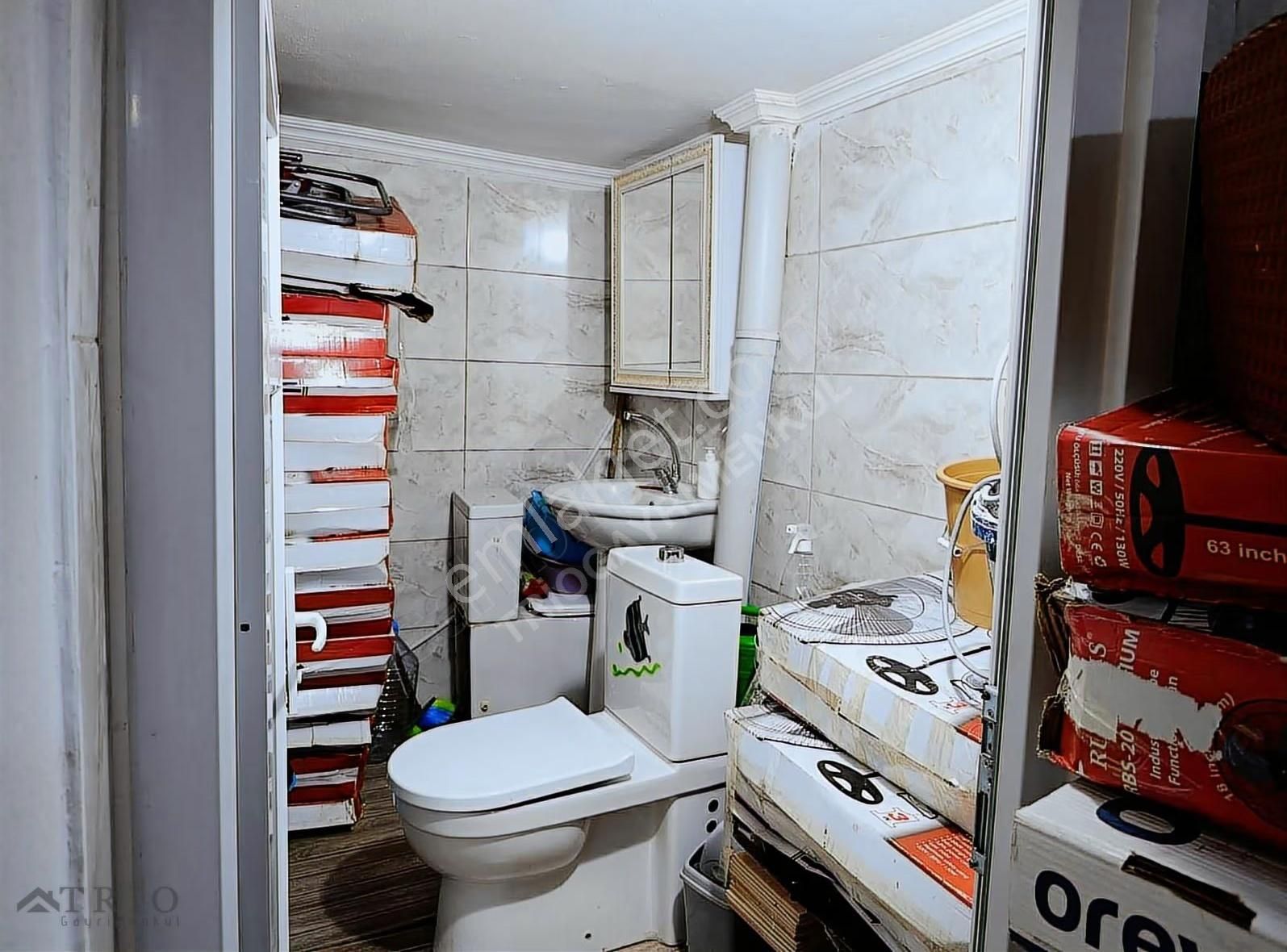 Esenyurt Şehitler Mah. Ana Cadde Üzeri 180 M2 Satılık Dükkan - Görsel 2