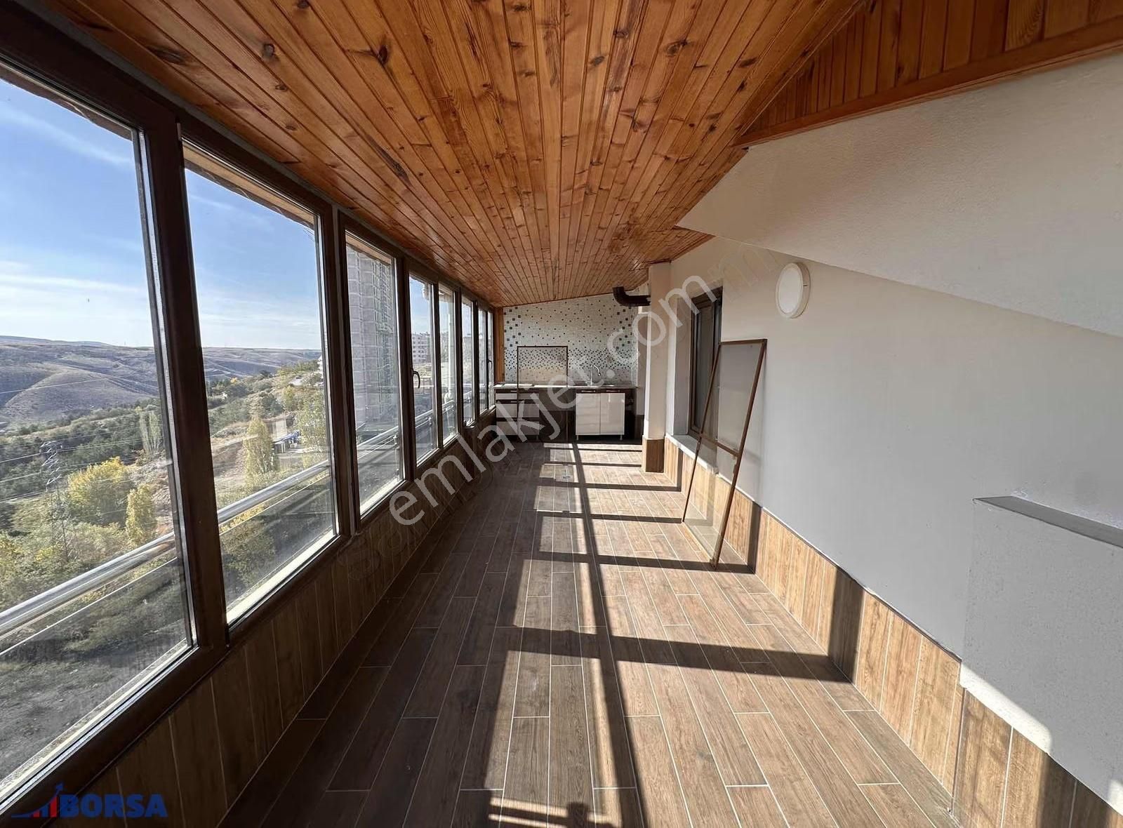 Birlik Mahallesi'nde Orman Manzaralı Dubleks 7+1 Daire! - Görsel 9