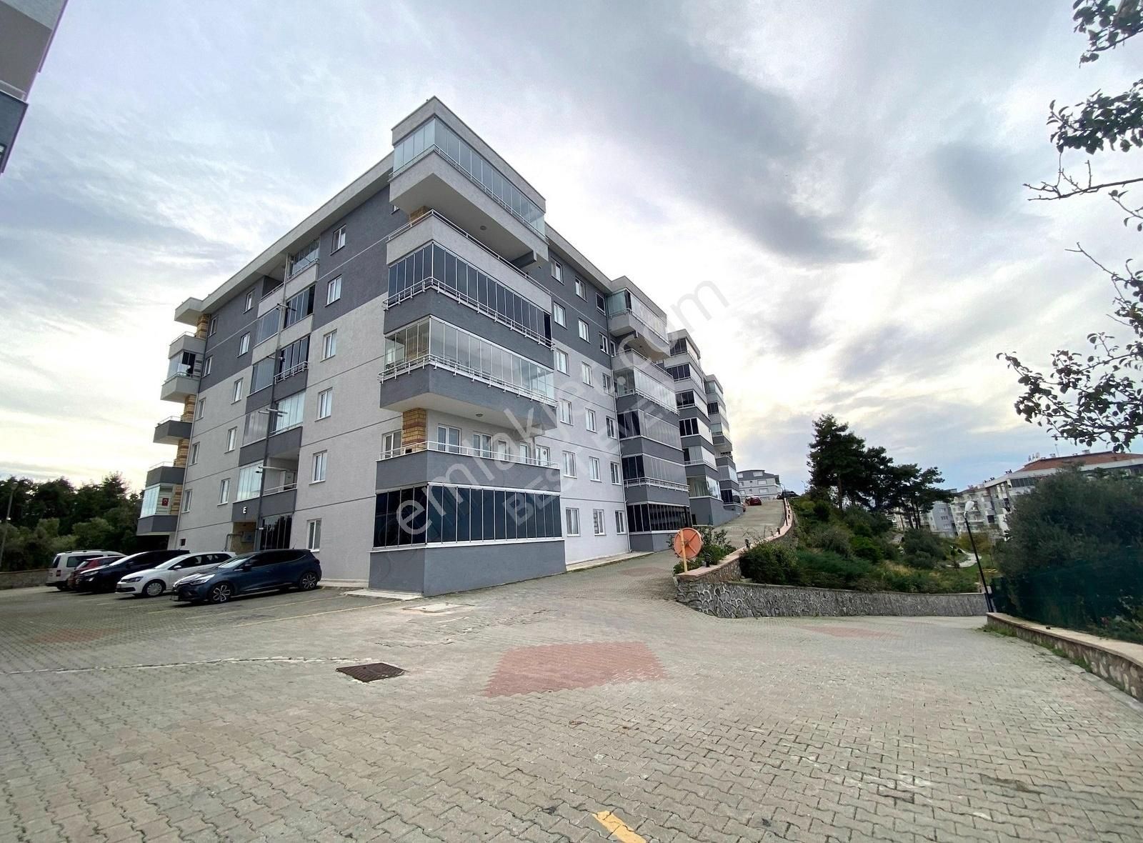 Best Ever'dan Site İçinde Satılık Deniz Manzaralı Geniş Daire - Görsel 3