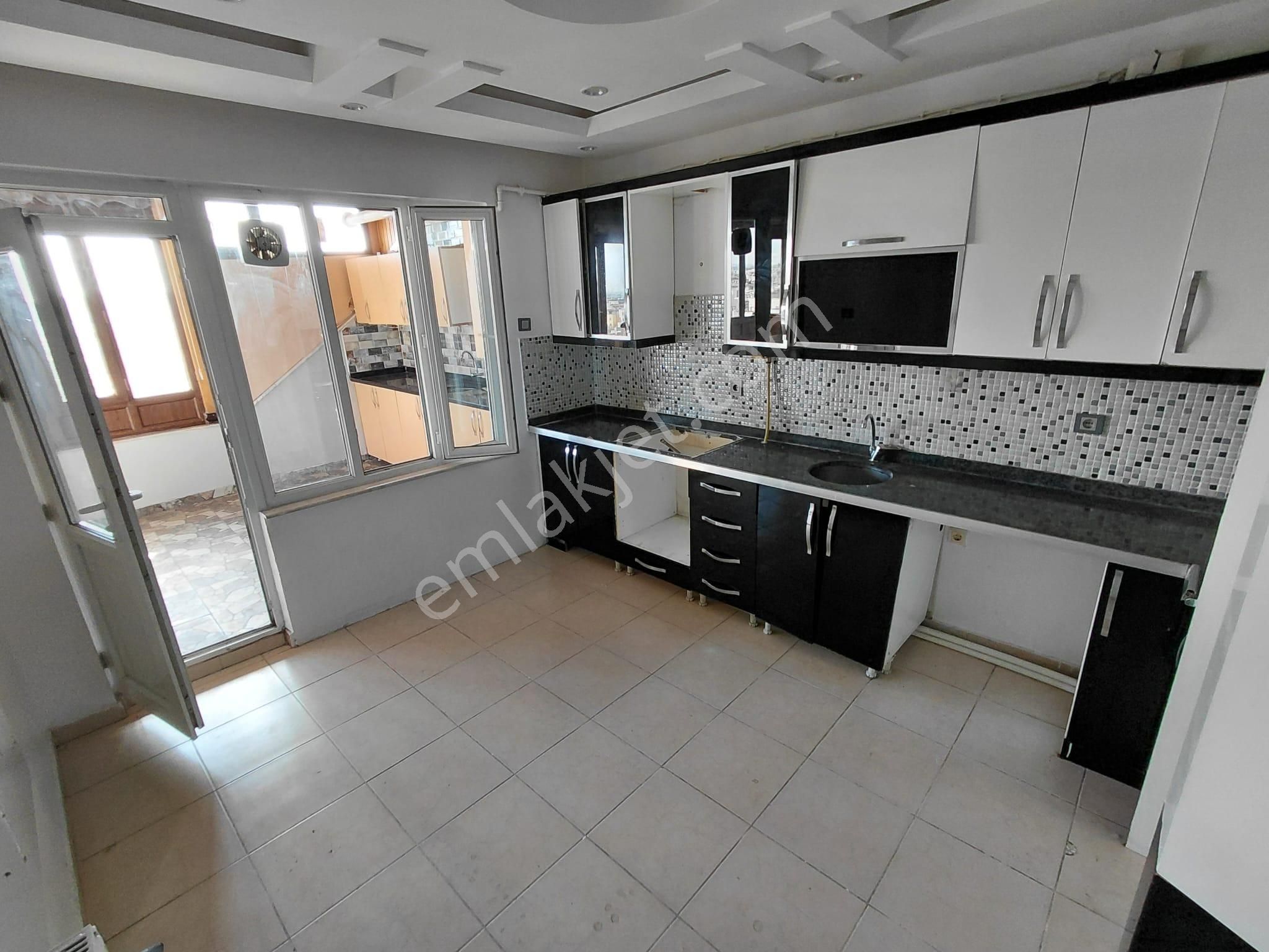 Millioğlu İnşaat'tan Belkıs'da Satılık 220 M2 Oturumlu 2+1 Daire - Görsel 13