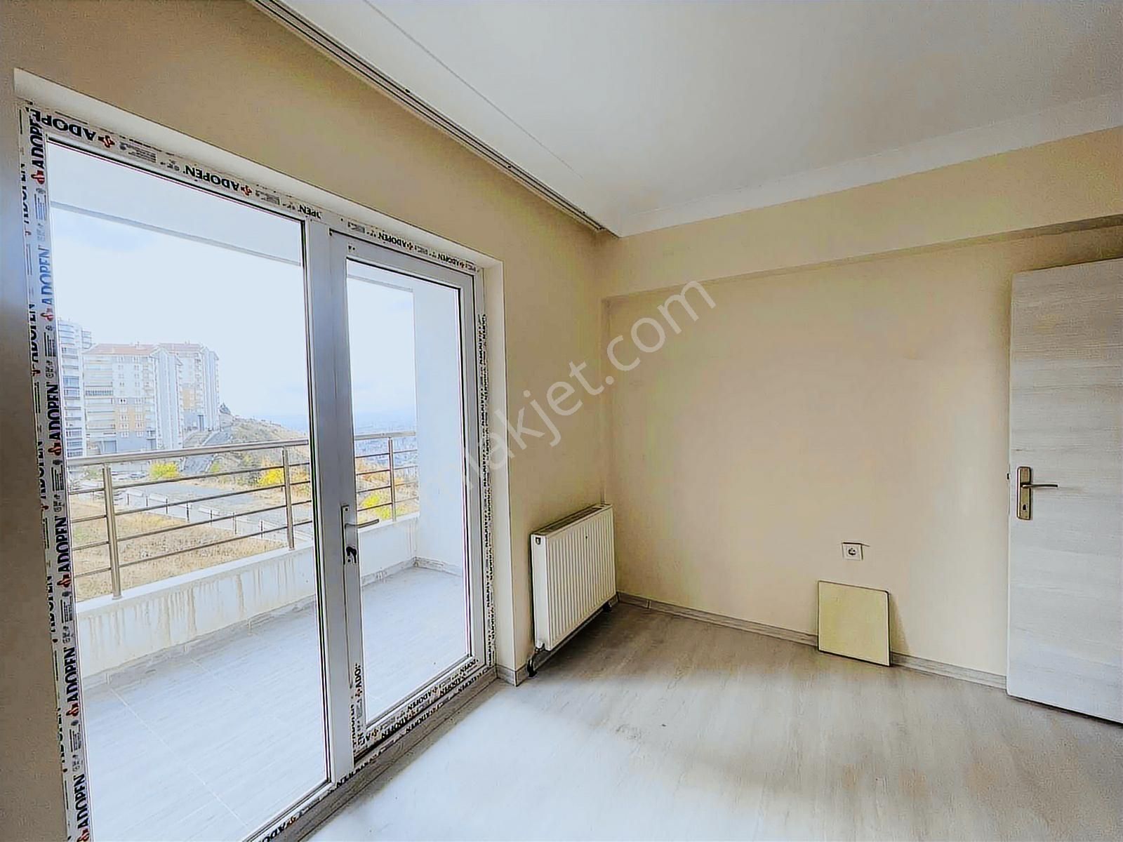 Yenimahalle Avcılar Mahallesinde Ön Cephe Satılık 4+1 Daire - Görsel 28