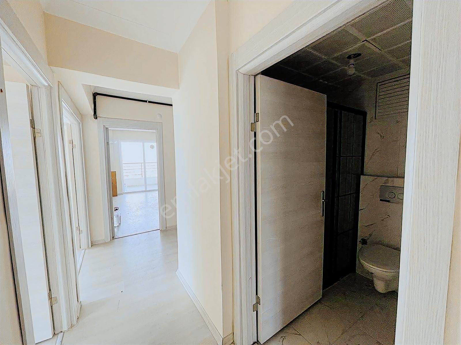 Yenimahalle Avcılar Mahallesinde Ön Cephe Satılık 4+1 Daire - Görsel 24