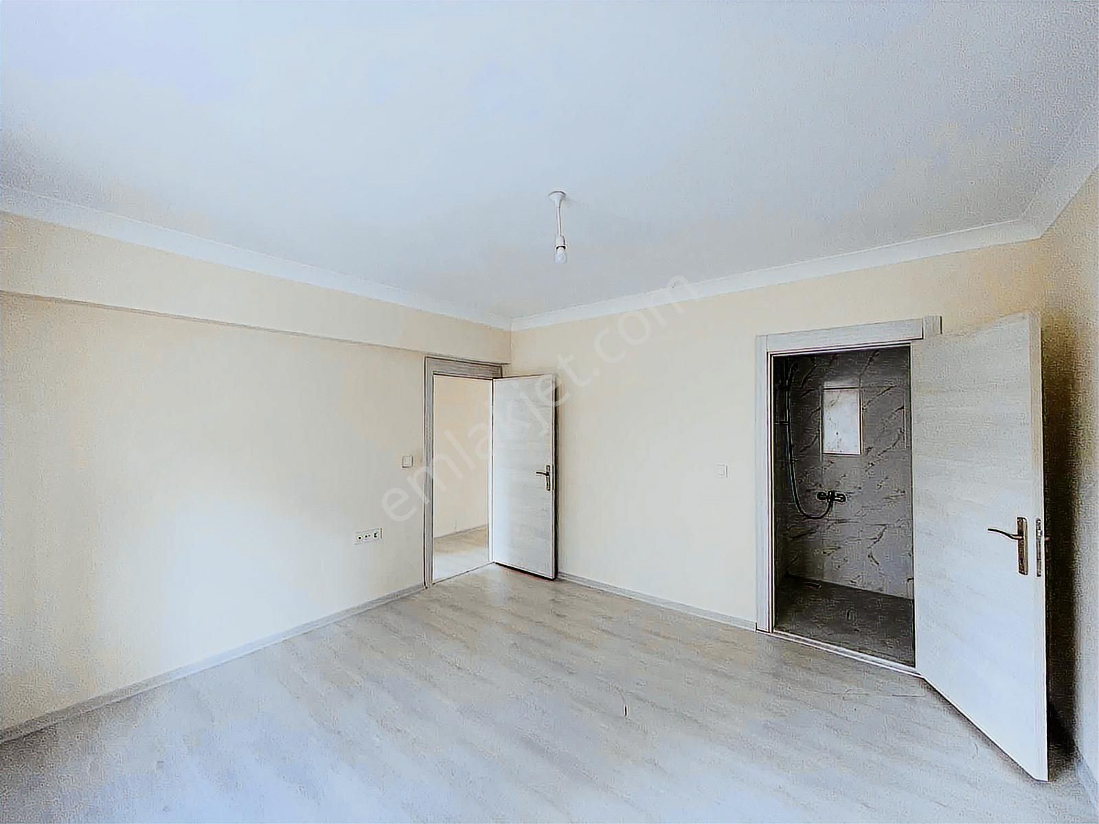 Yenimahalle Avcılar Mahallesinde Ön Cephe Satılık 4+1 Daire - Görsel 25