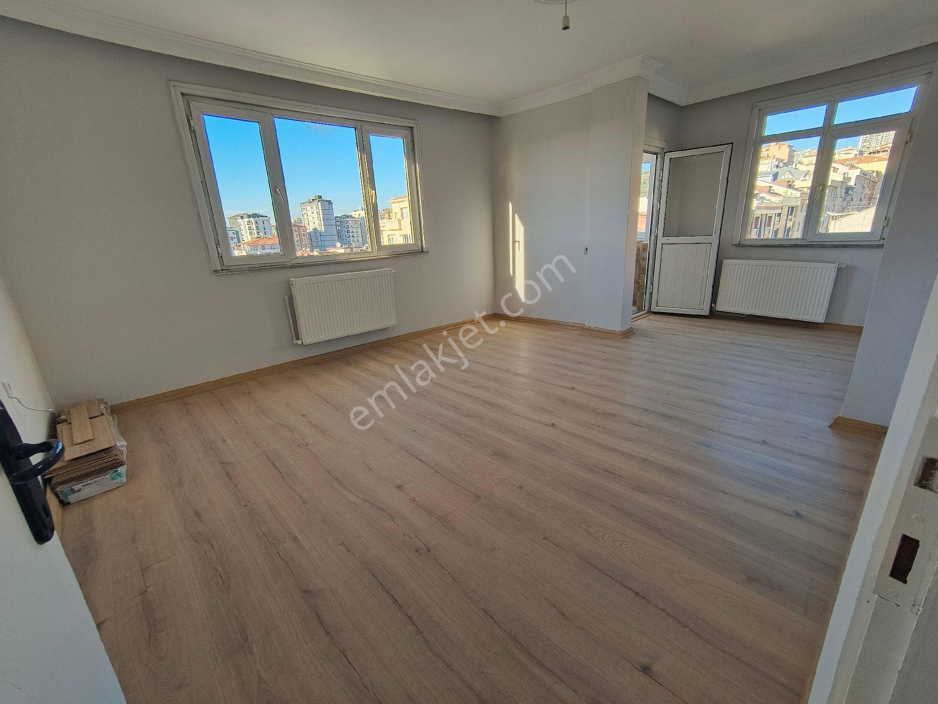 Güneyden Metroya 10 Dakika Yürüme 2+1.90m2 Balkonlu Daire - Görsel 12