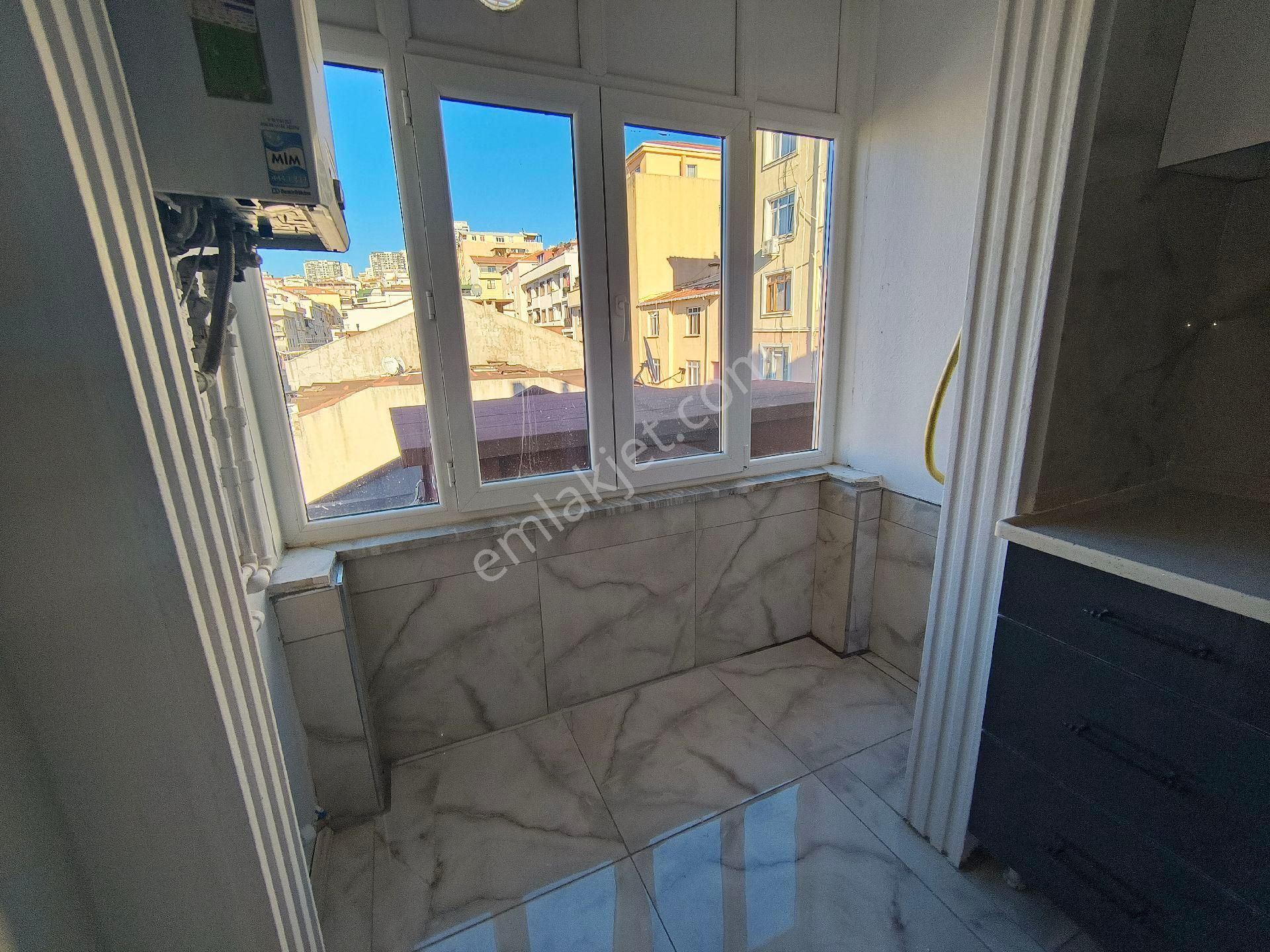 Güneyden Metroya 10 Dakika Yürüme 2+1.90m2 Balkonlu Daire - Görsel 6