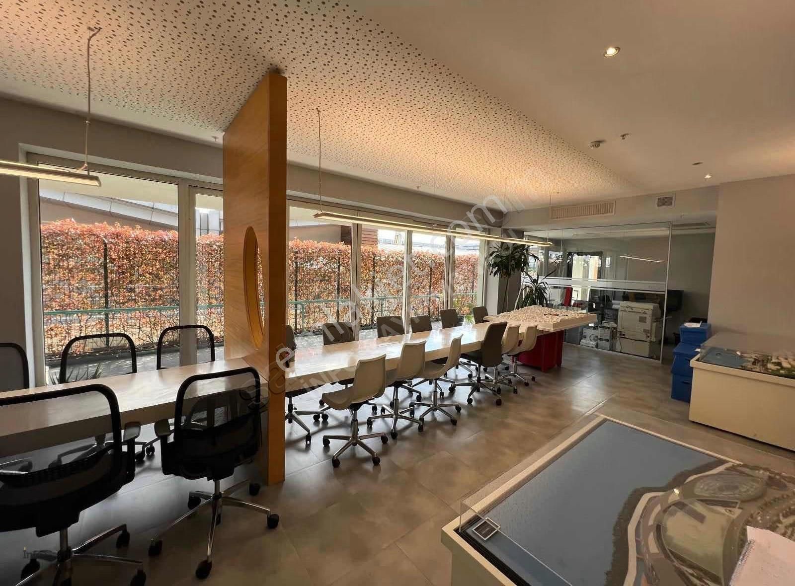 İnfo Dan Satılık Çok İyi Tasarlanmış Özel Bir Plaza - Görsel 11