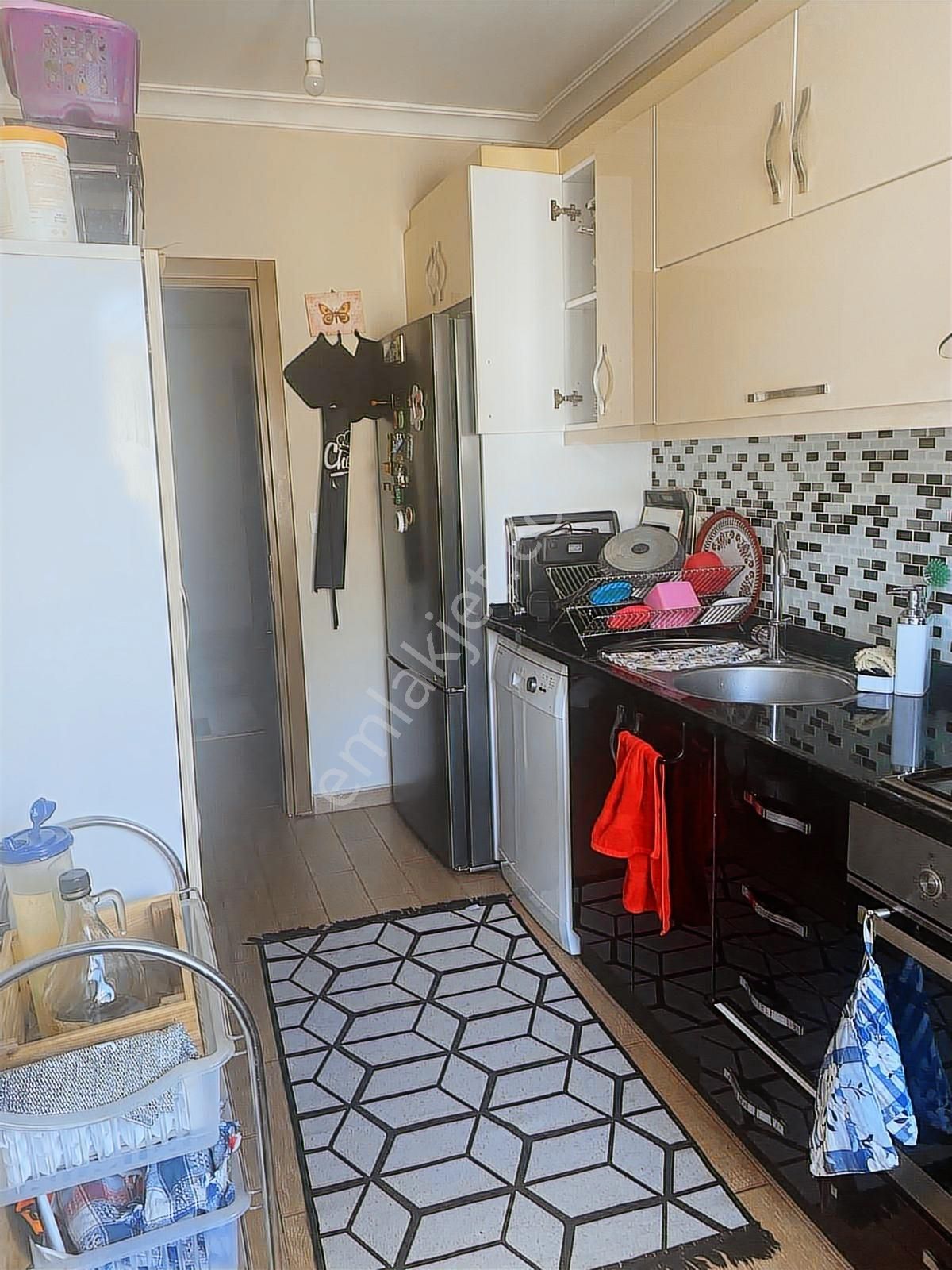 Karşıyaka Demirköprü'de Merkezi Konumda Satılık 3+1 Daire - Görsel 12