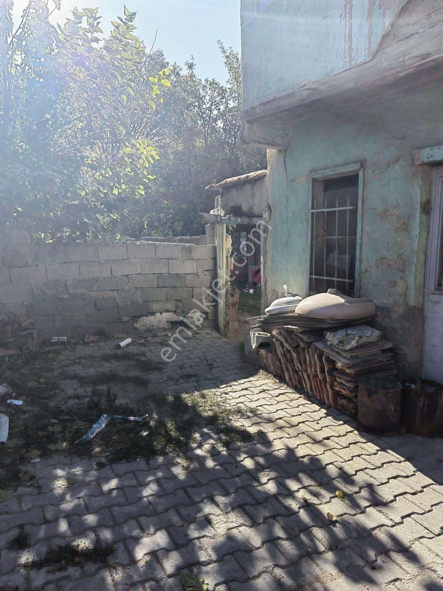 Nasreddin Emlaktan Eski Cumhuriyet Okulu Civarı Satılık Müstakil - Görsel 12