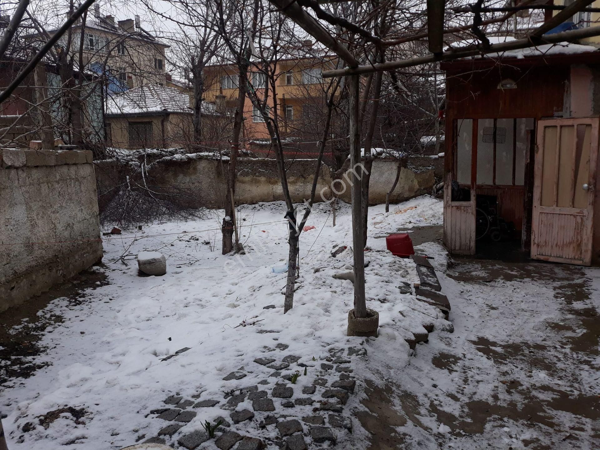 Nasreddin Emlaktan Eski Cumhuriyet Okulu Civarı Satılık Müstakil - Görsel 6