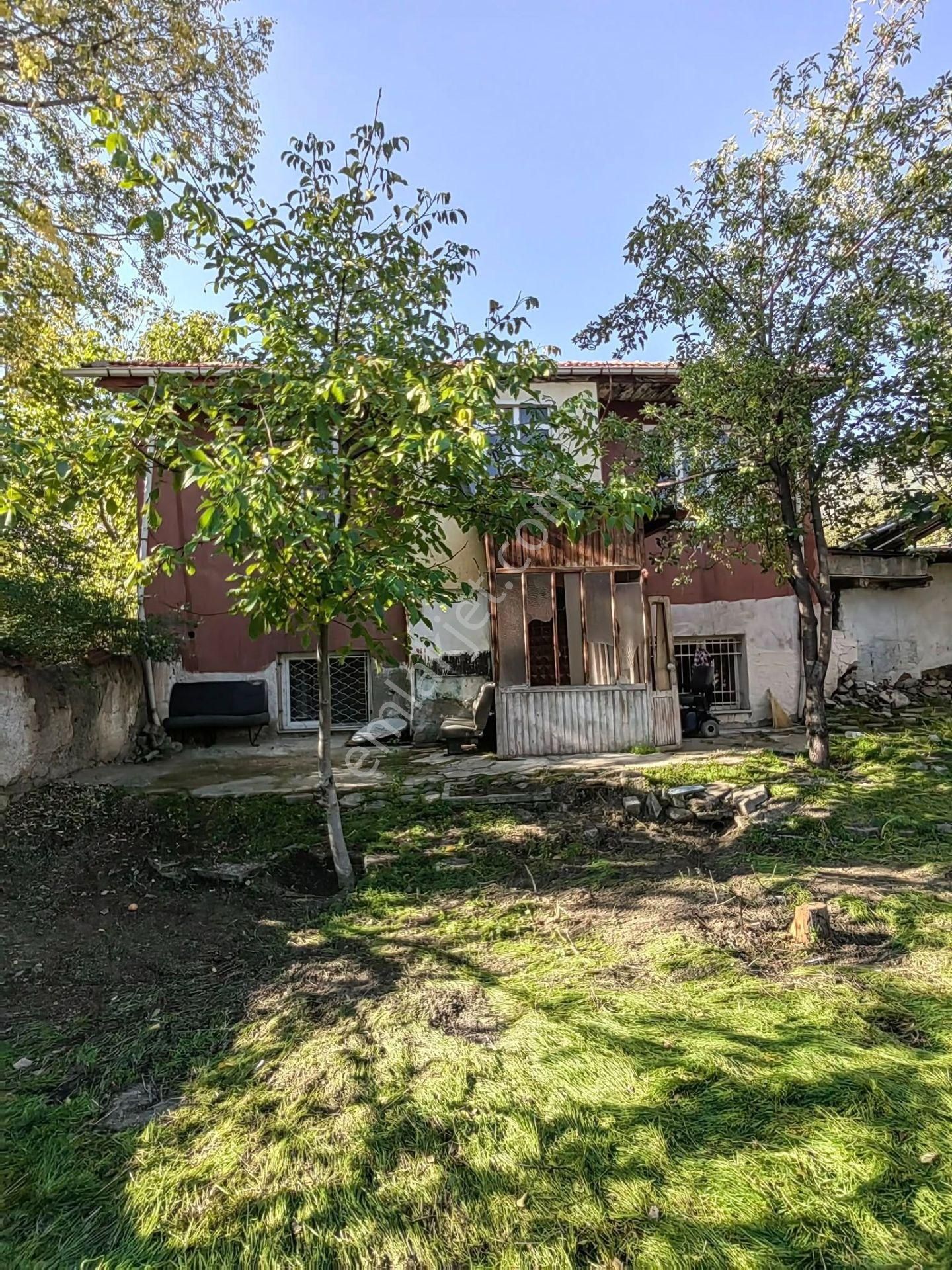 Nasreddin Emlaktan Eski Cumhuriyet Okulu Civarı Satılık Müstakil - Görsel 14