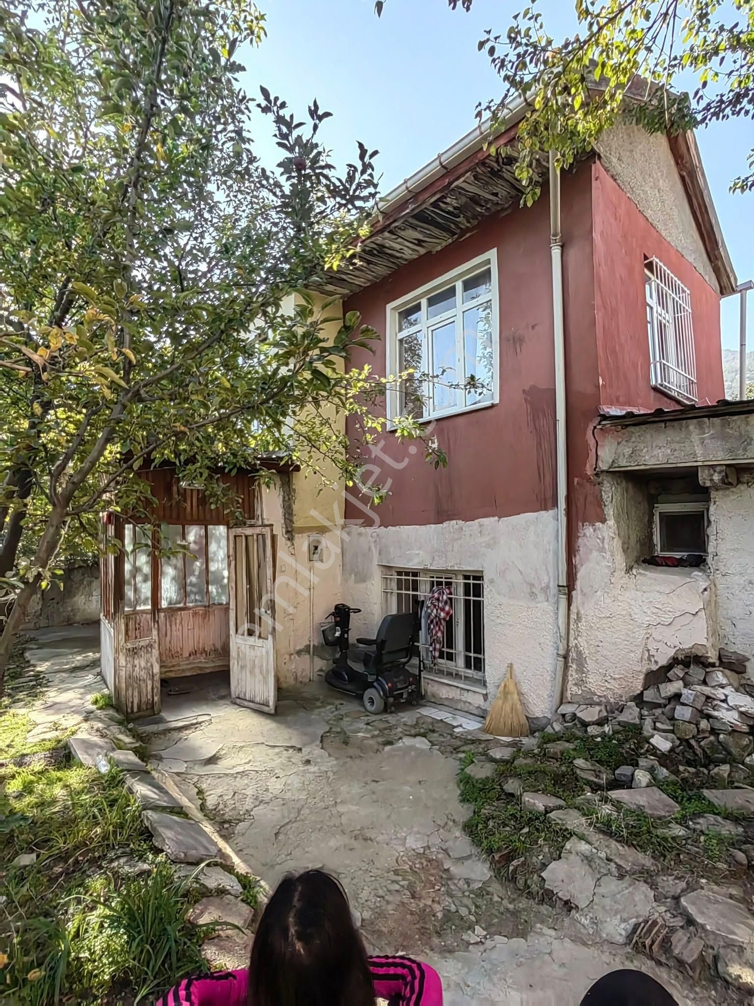 Nasreddin Emlaktan Eski Cumhuriyet Okulu Civarı Satılık Müstakil - Görsel 13