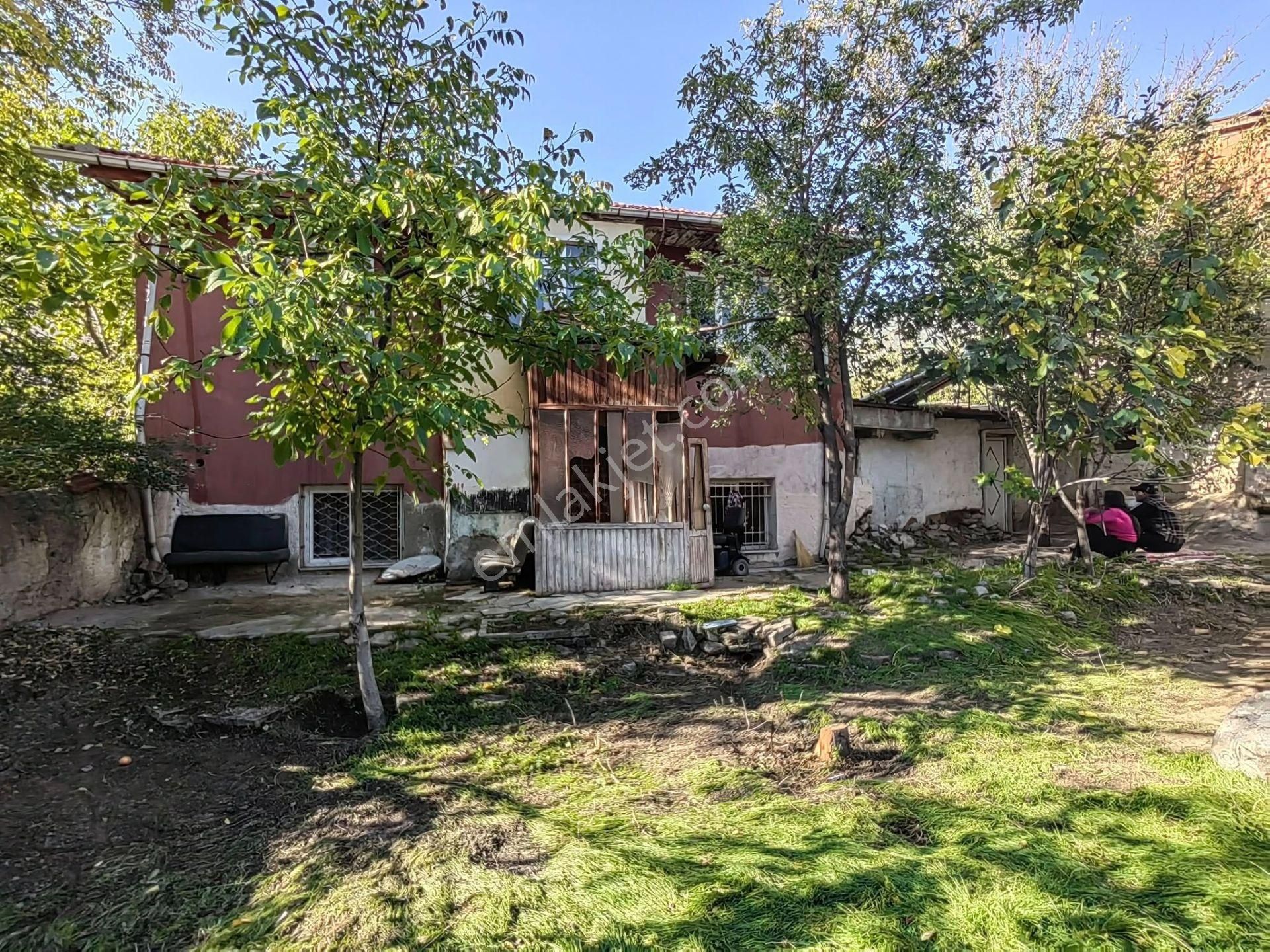 Nasreddin Emlaktan Eski Cumhuriyet Okulu Civarı Satılık Müstakil - Görsel 15