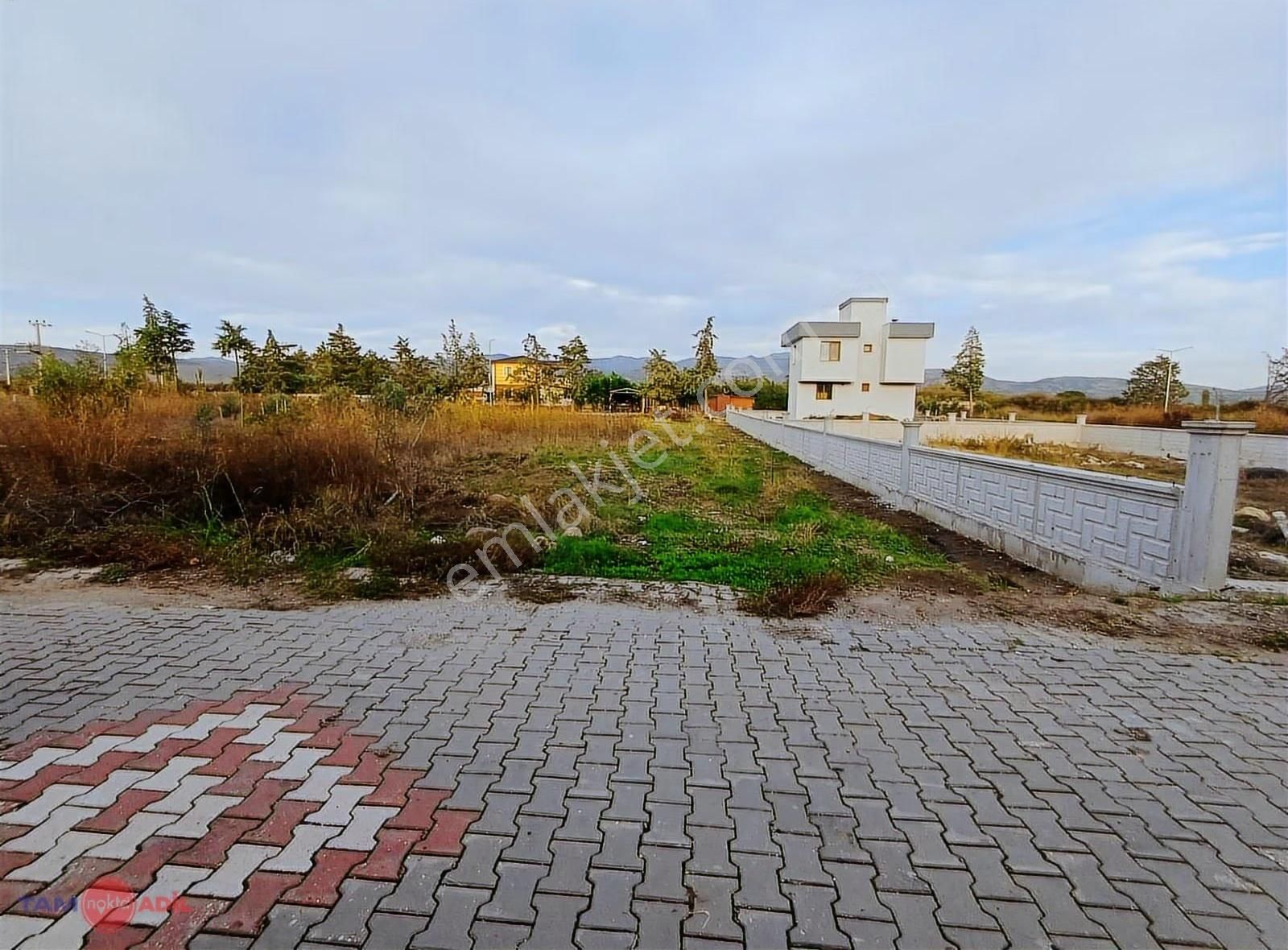 Satılık Villa Arsası Tüm Altyapısı İle İnşaata Hazır - Görsel 3