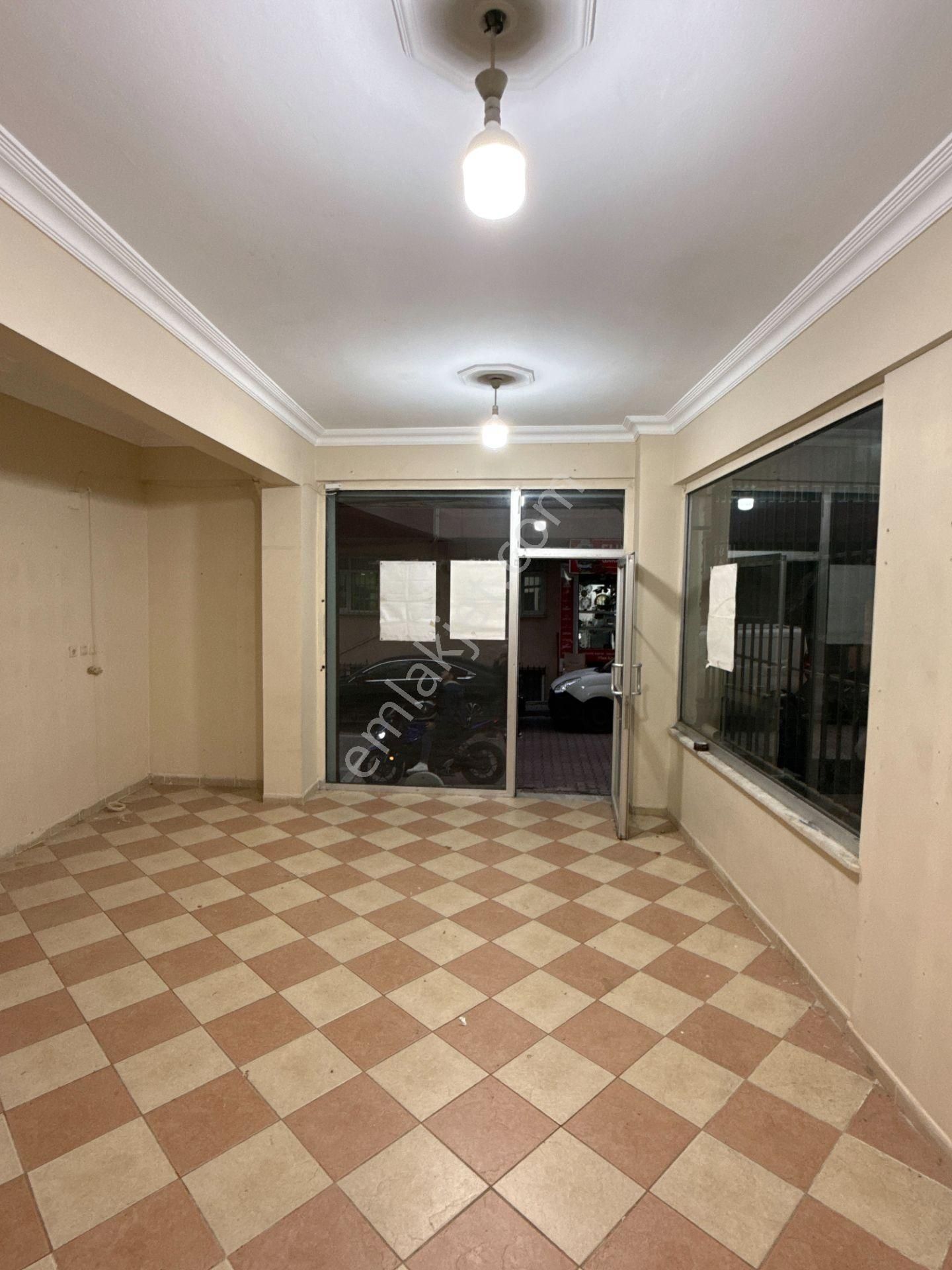 Yenibosna Yıldırım Beyazıt Caddesine Yakın Satılık Depolu Dükkan - Görsel 13