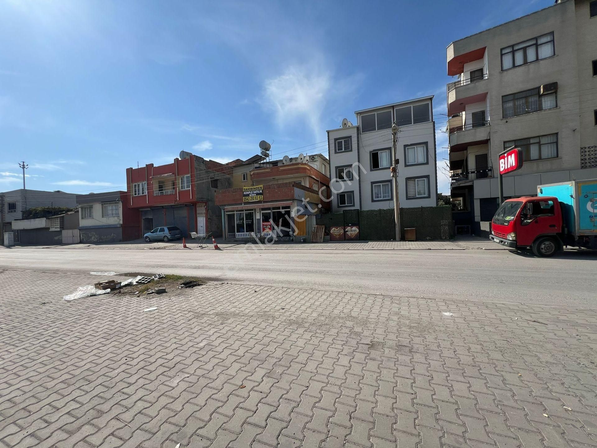 Mersin Özgürlük Mahallesi'nde Satılık 3 Katlı Müstakil Bina - Görsel 2
