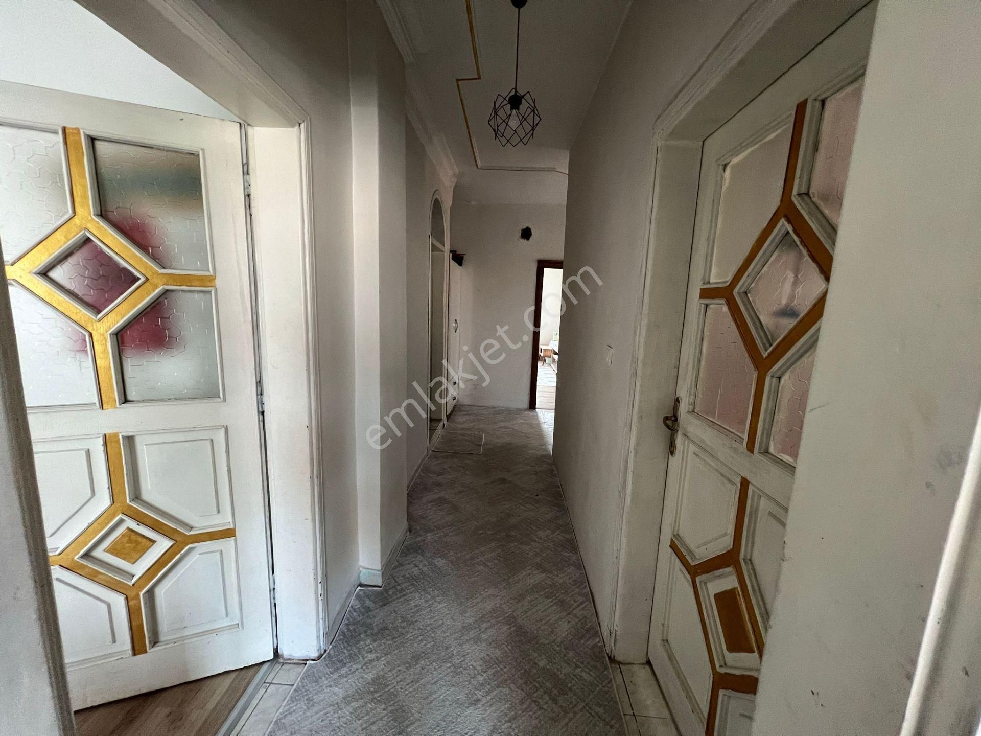 Mersin Özgürlük Mahallesi'nde Satılık 3 Katlı Müstakil Bina - Görsel 10