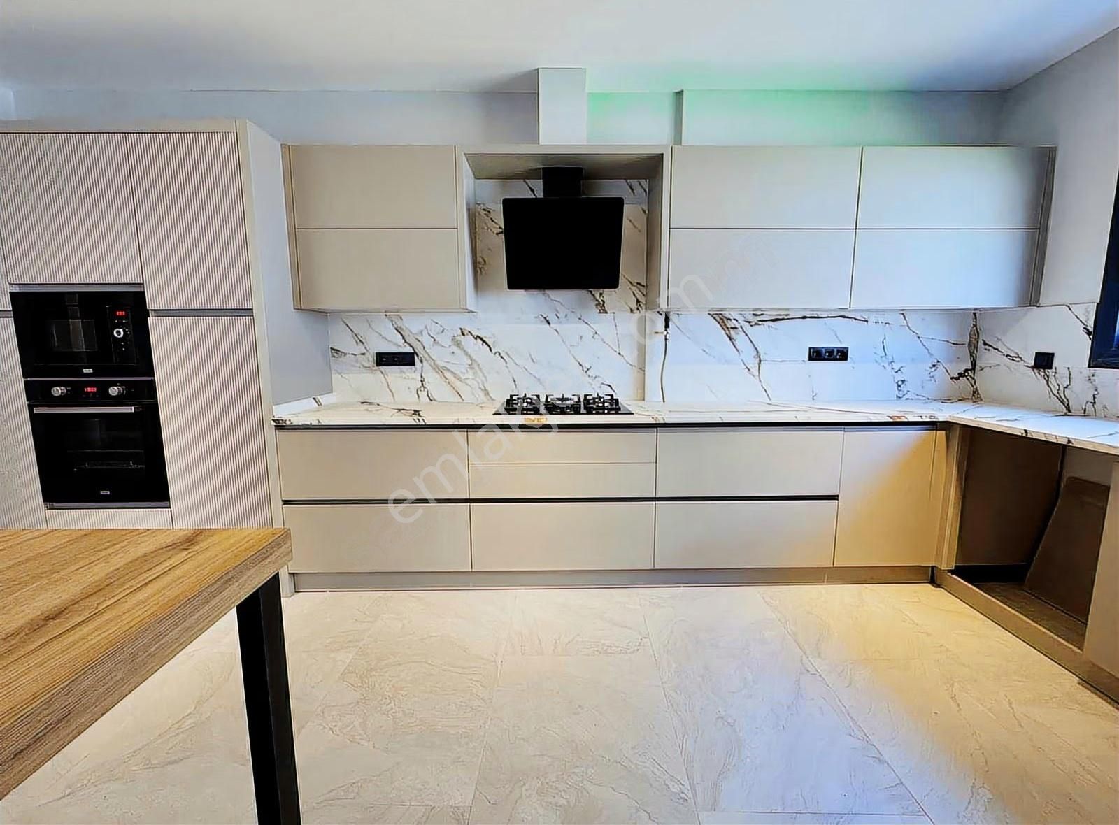 Bornova Atatürk Mah Teraslı Sıfır 4+1 Tripleks Satılık Villa - Görsel 11