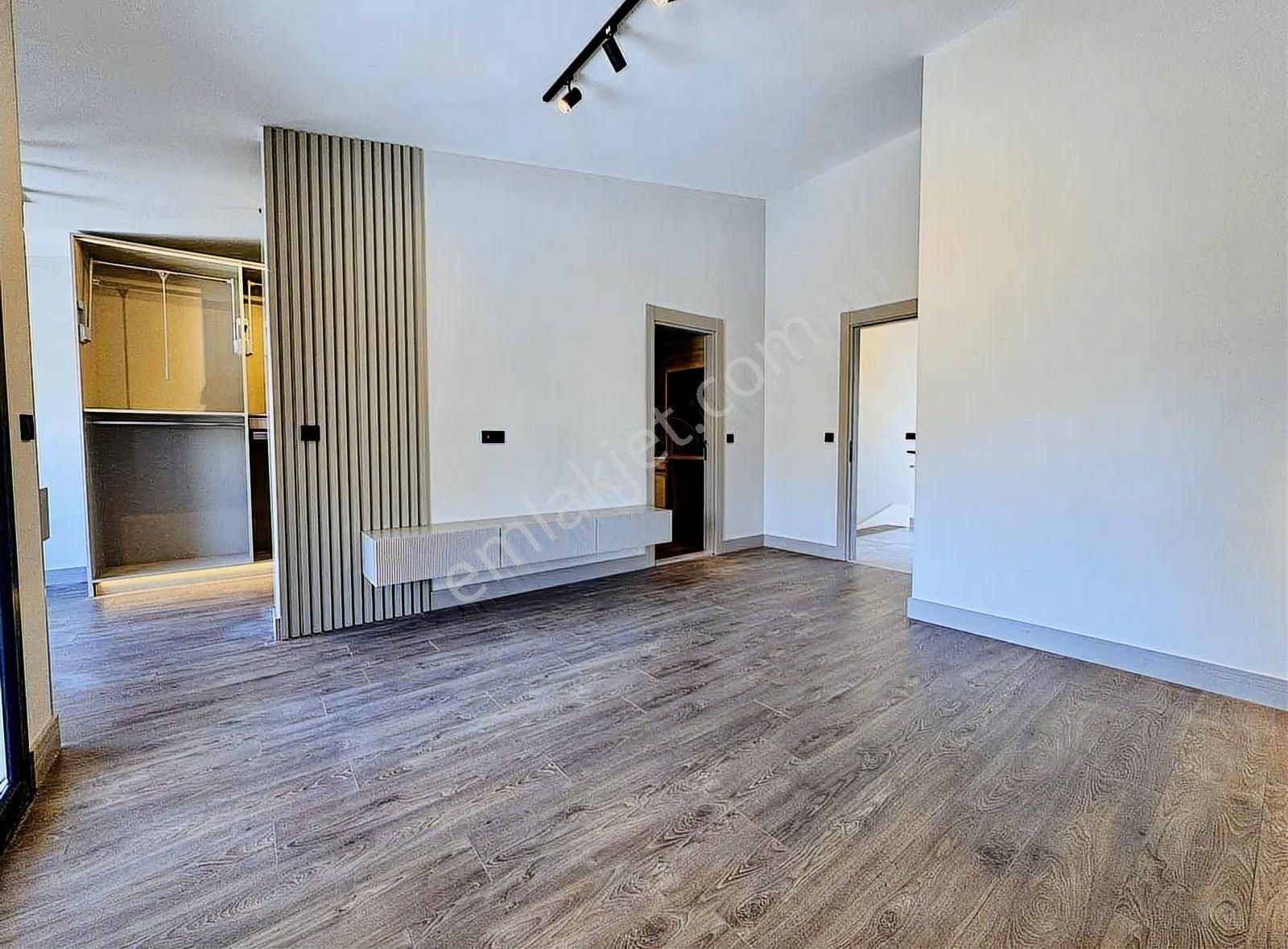 Bornova Atatürk Mah Teraslı Sıfır 4+1 Tripleks Satılık Villa - Görsel 5